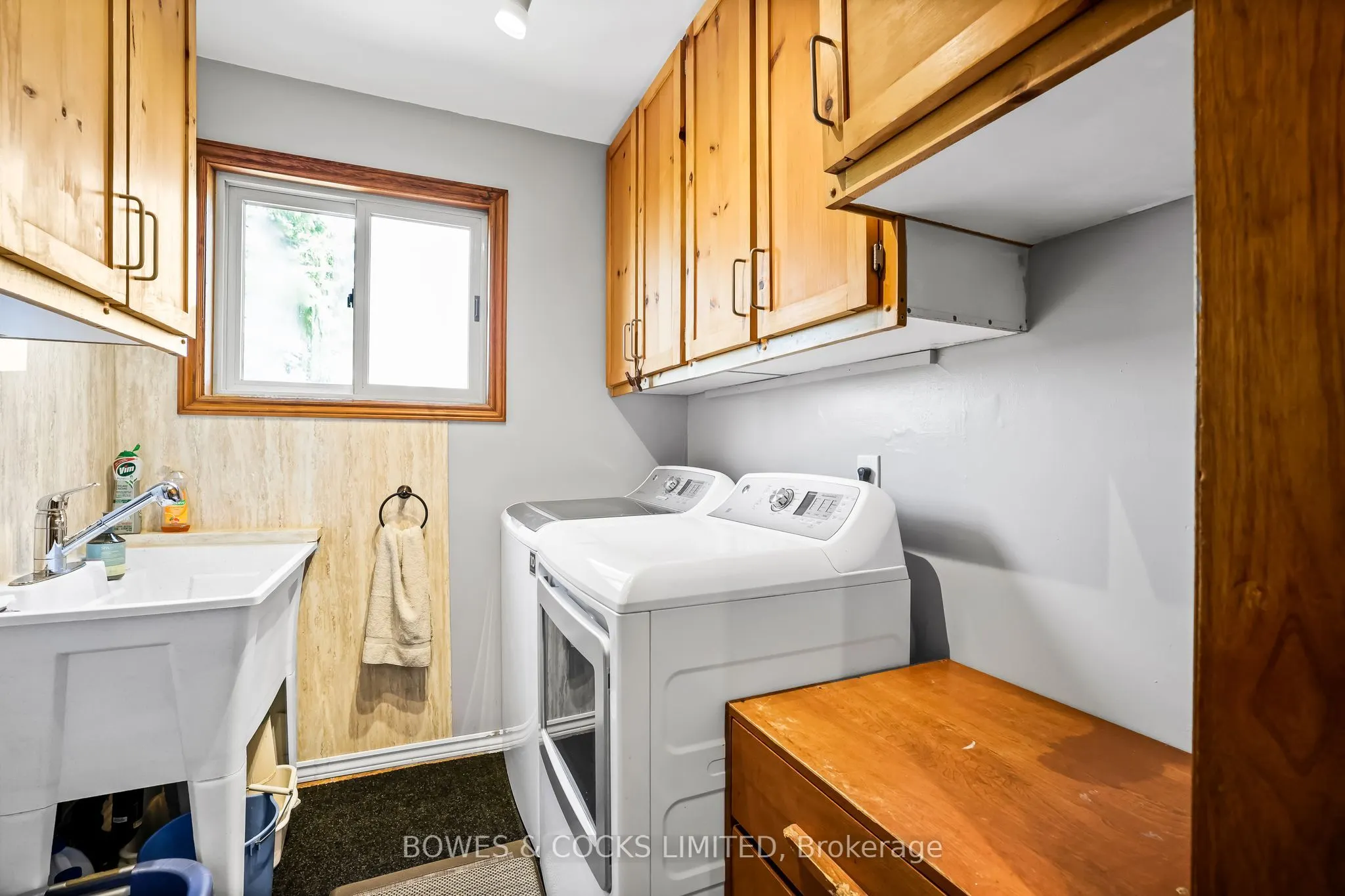 1034 Serpent Mounds Road