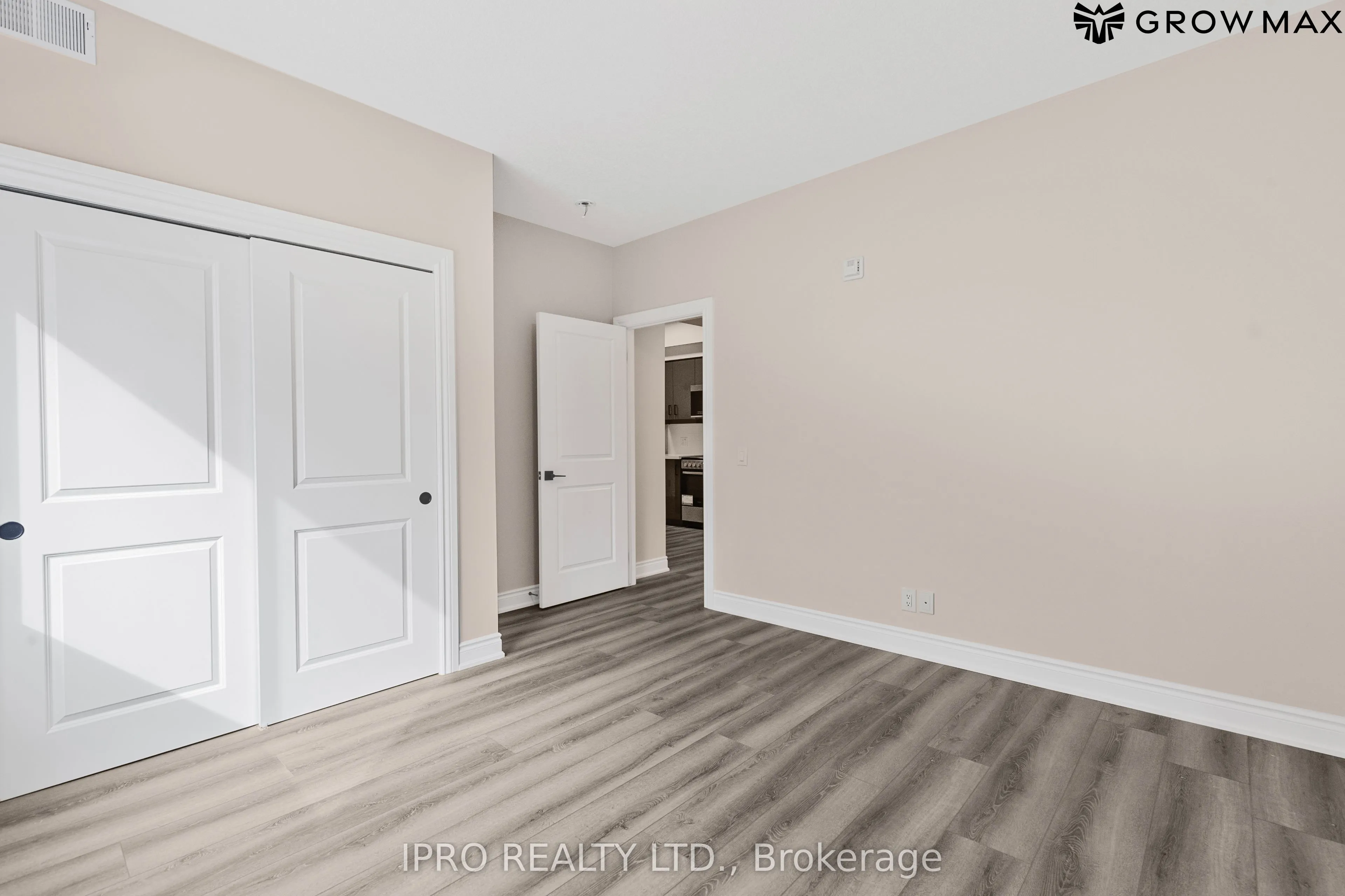 261 King Street E, #202-2B