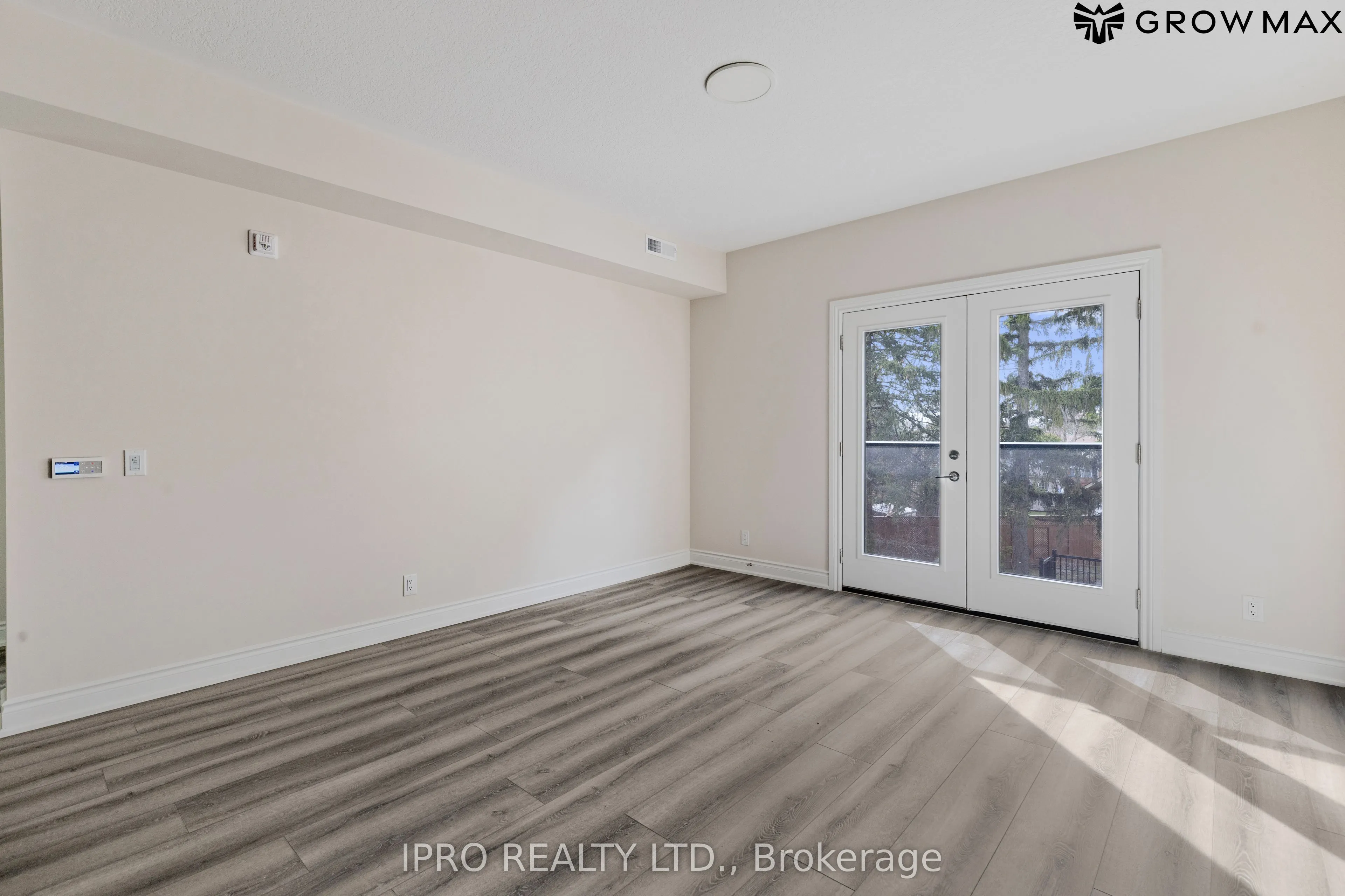 261 King Street E, #202-2B
