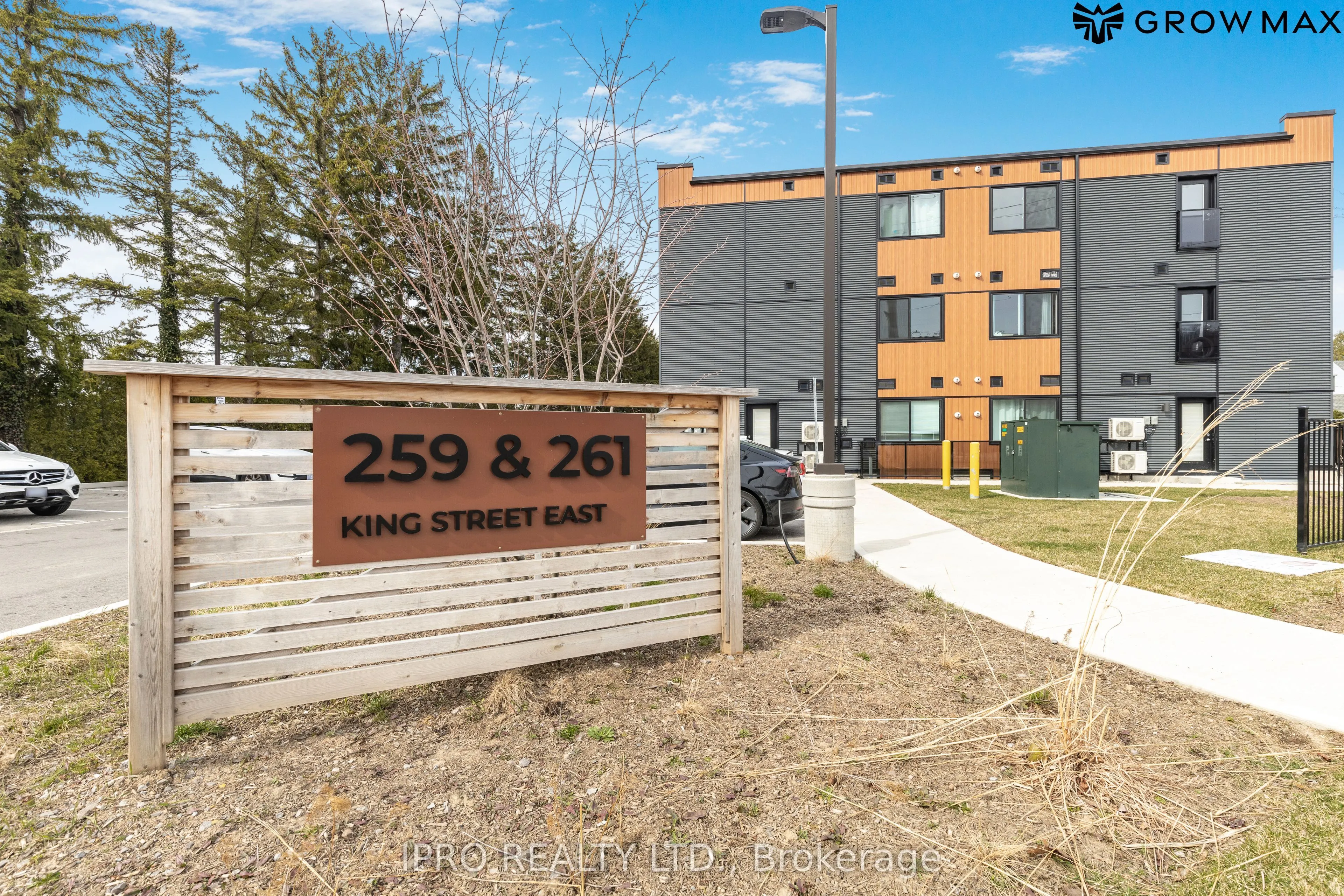 261 King Street E, #202-2B
