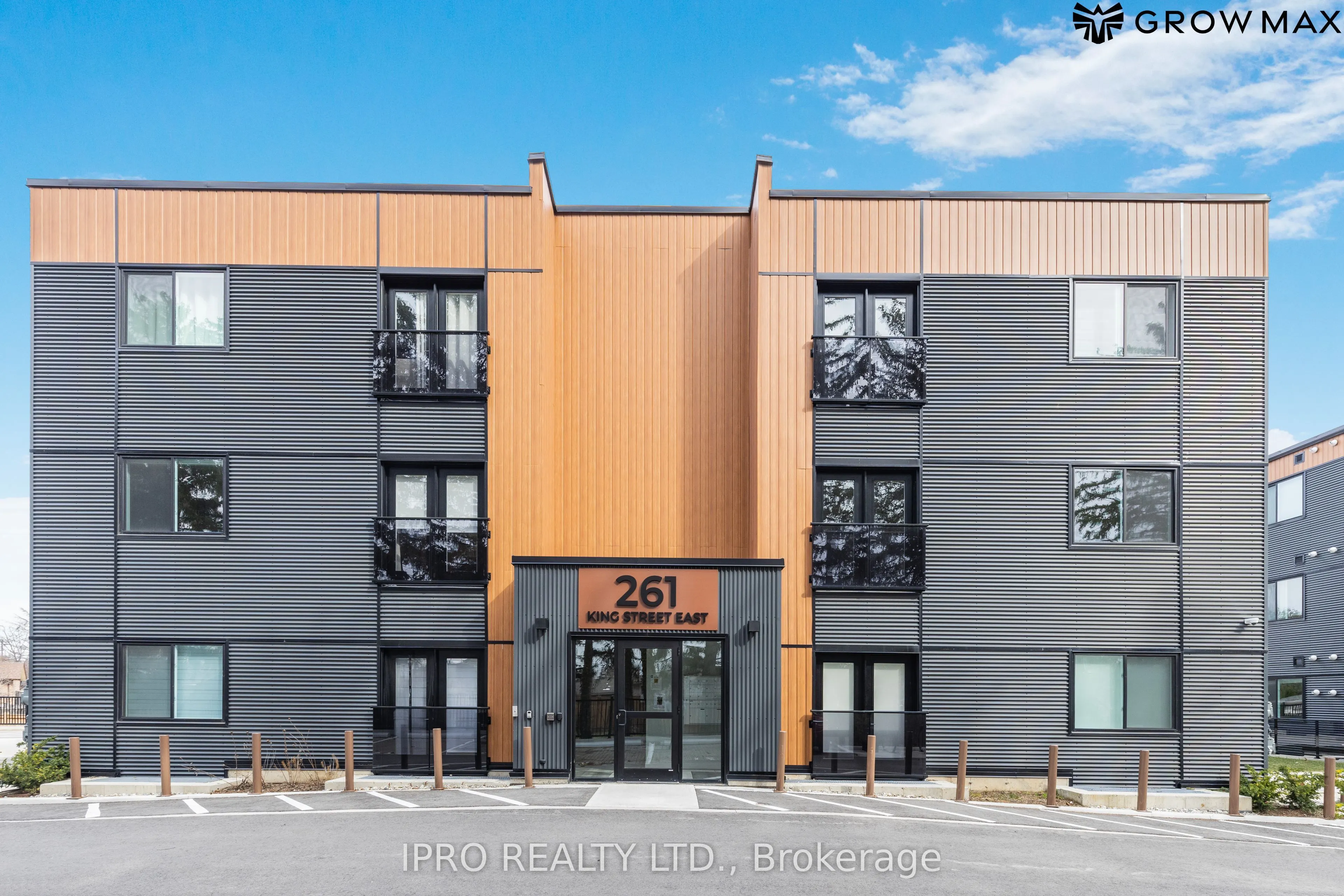 261 King Street E, #202-2B
