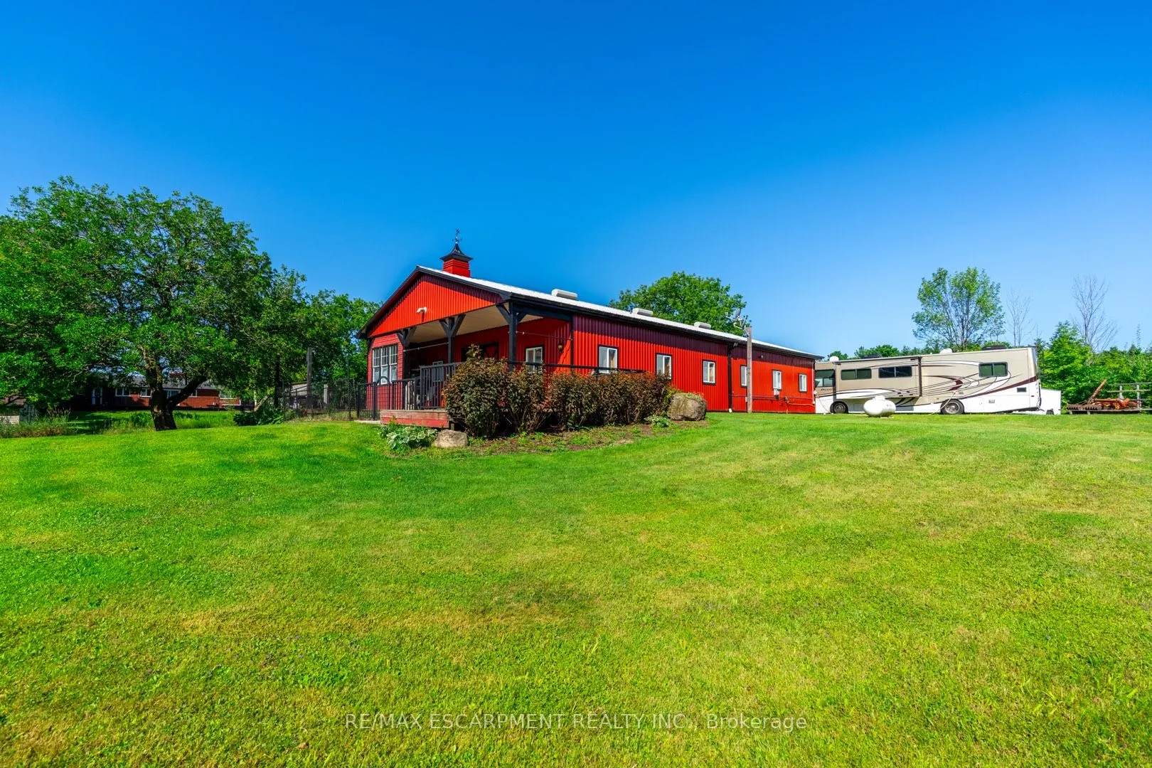 2172 CENTRE Road