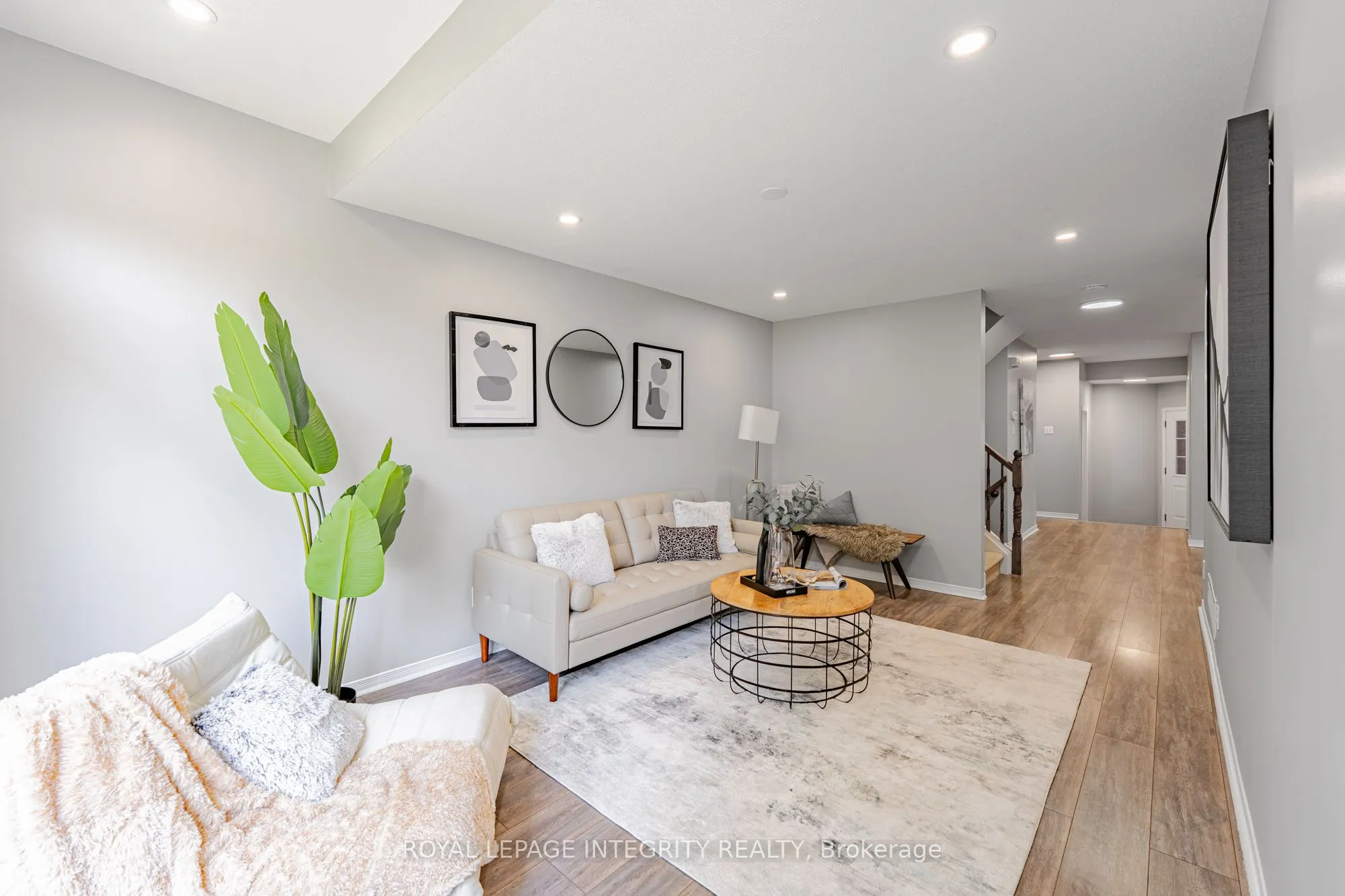 165 KINROSS Private