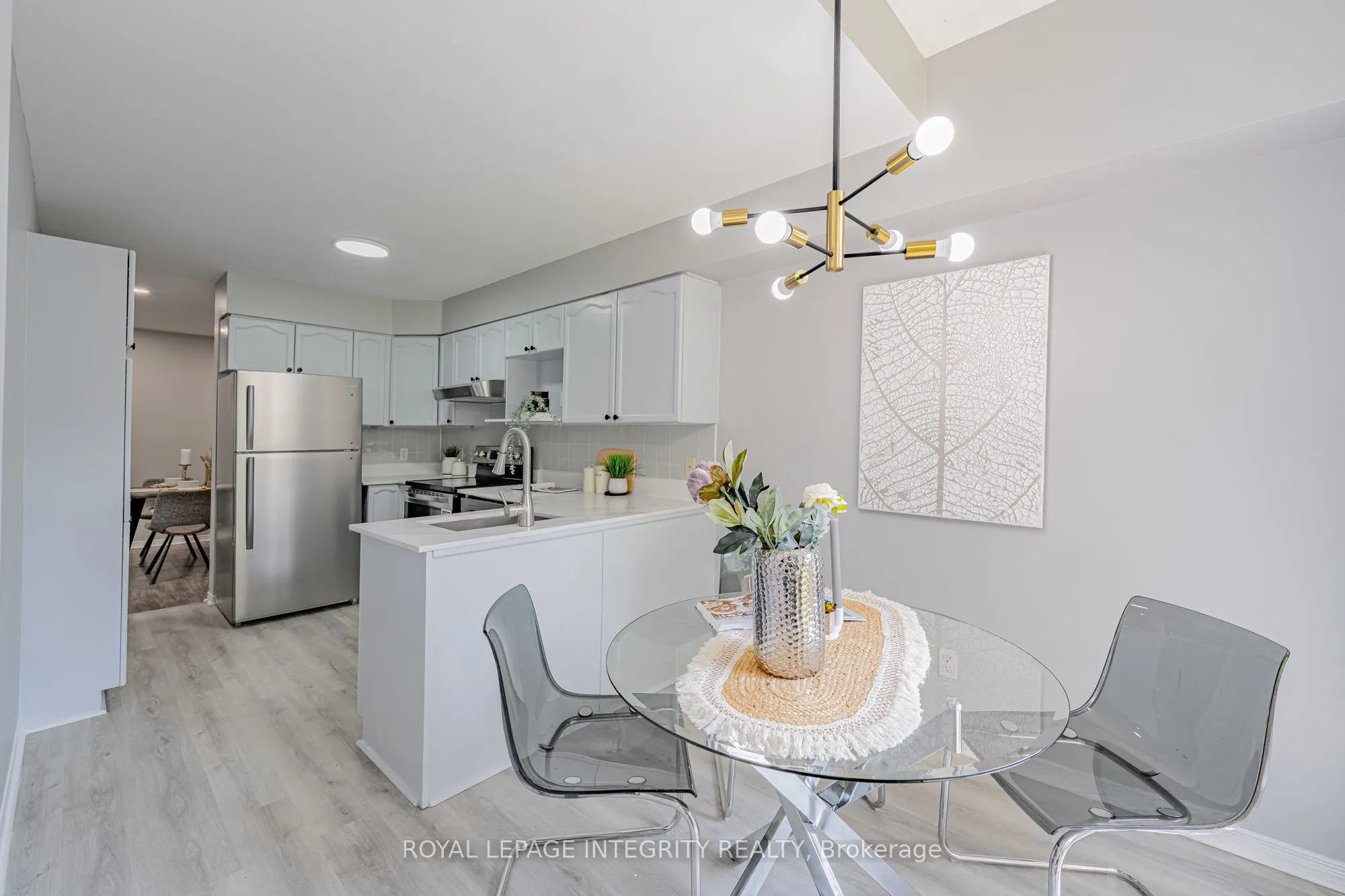 165 KINROSS Private