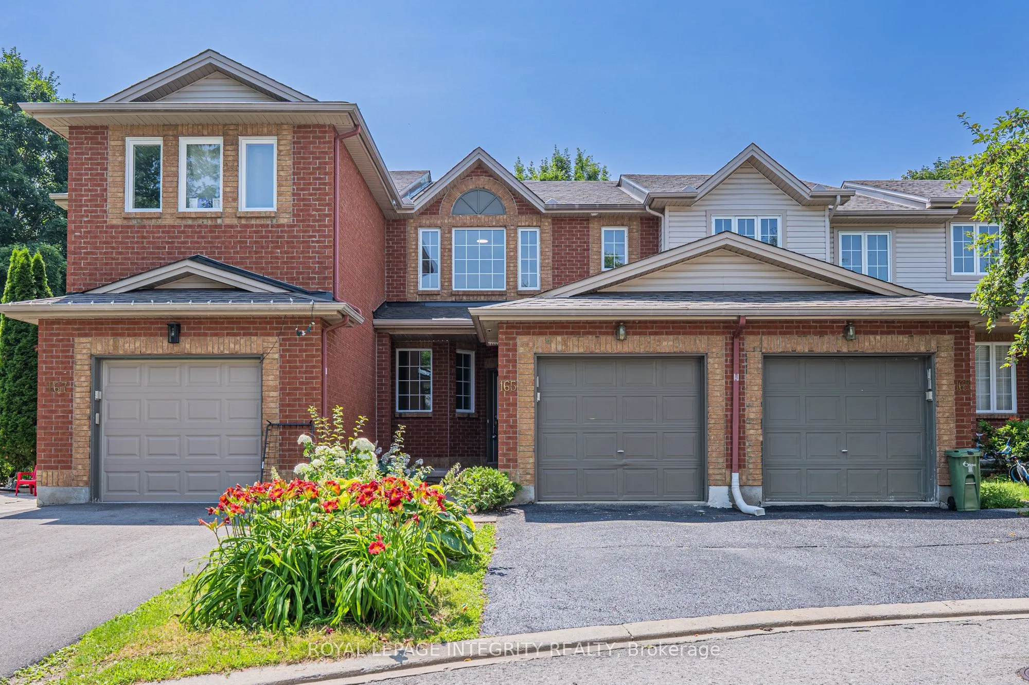 165 KINROSS Private