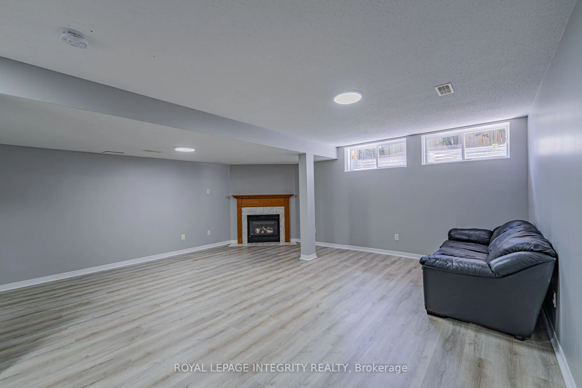 165 KINROSS Private