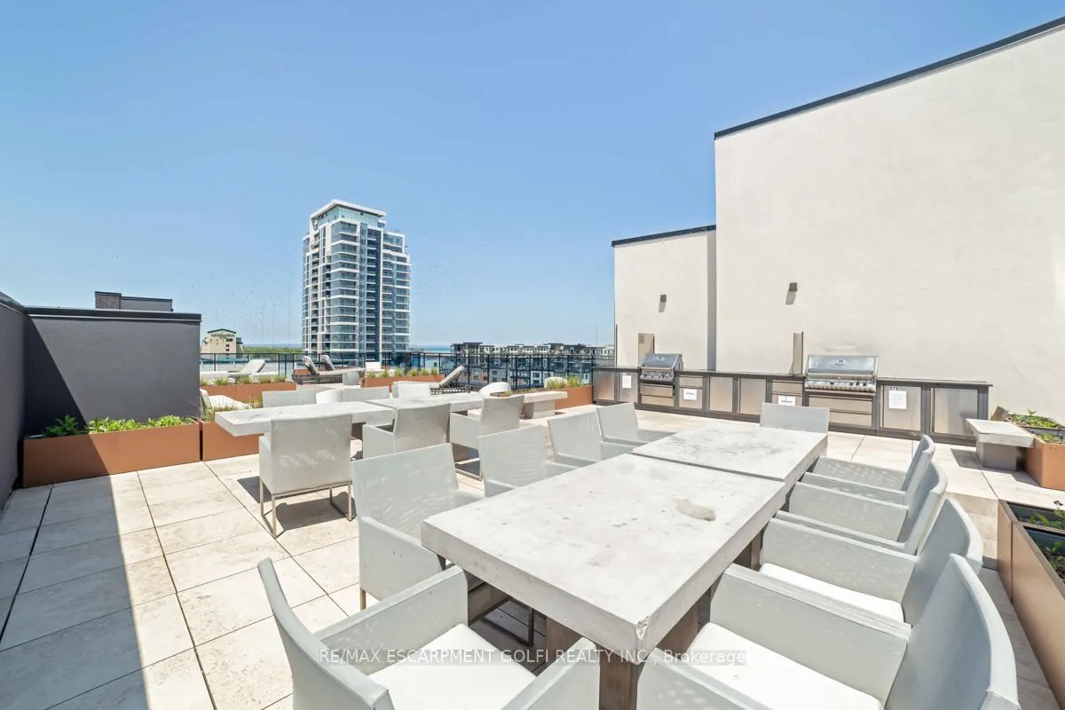 10 Concord Place, #201