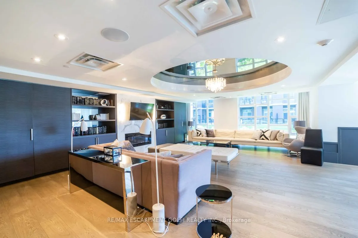 10 Concord Place, #201