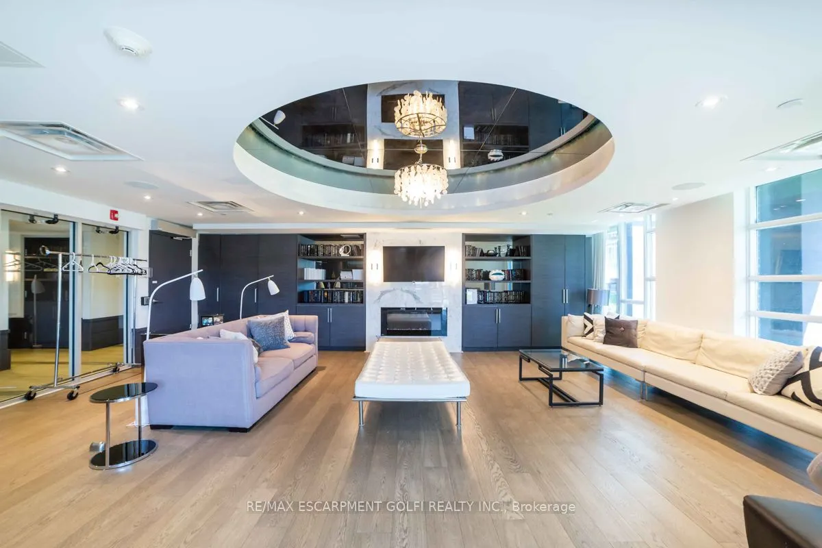 10 Concord Place, #201