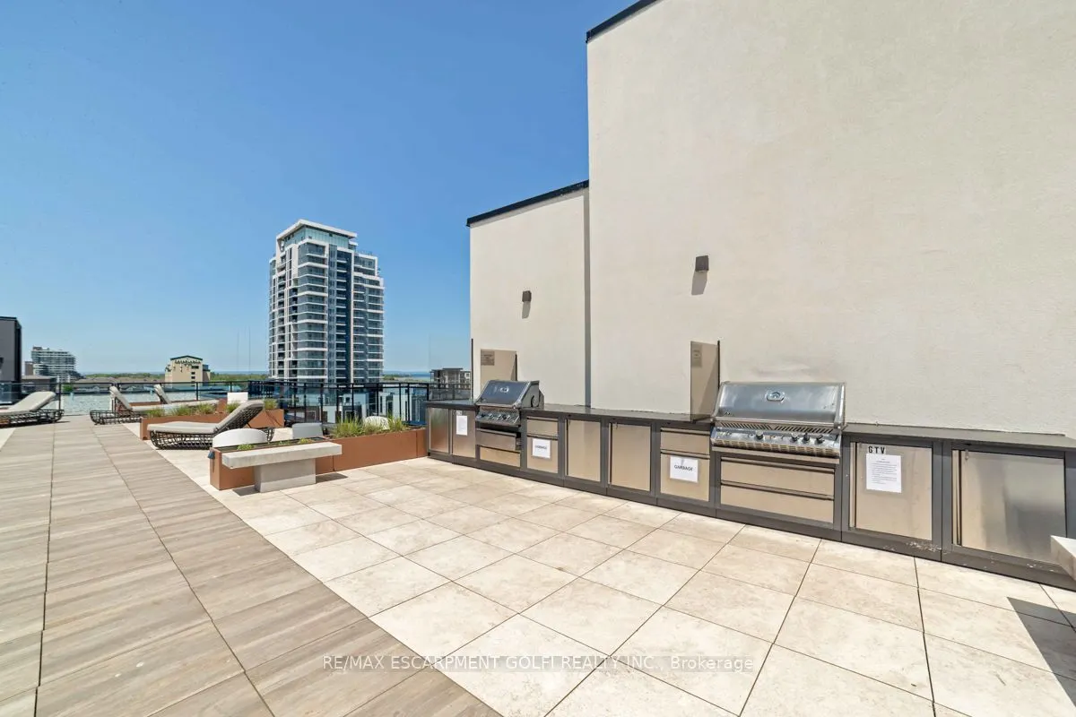 10 Concord Place, #201