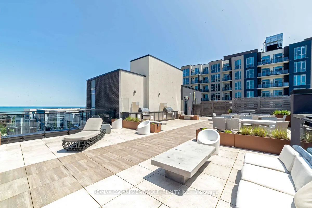 10 Concord Place, #201