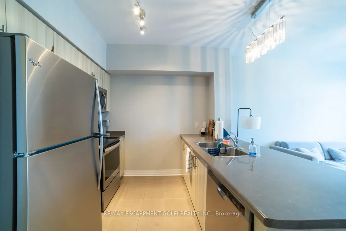 10 Concord Place, #201