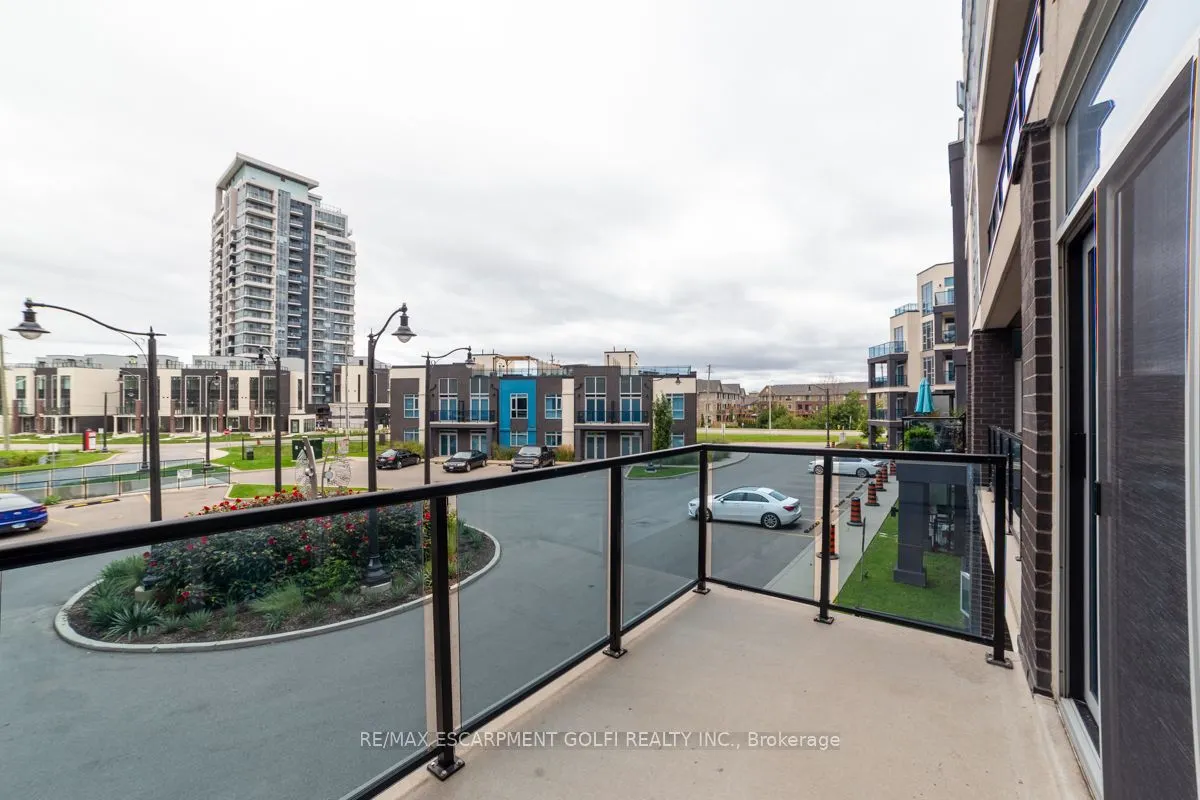 10 Concord Place, #201