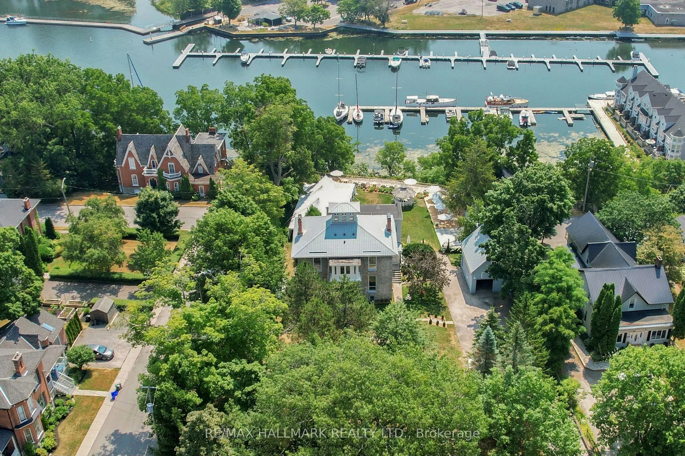 346 Picton Main Street