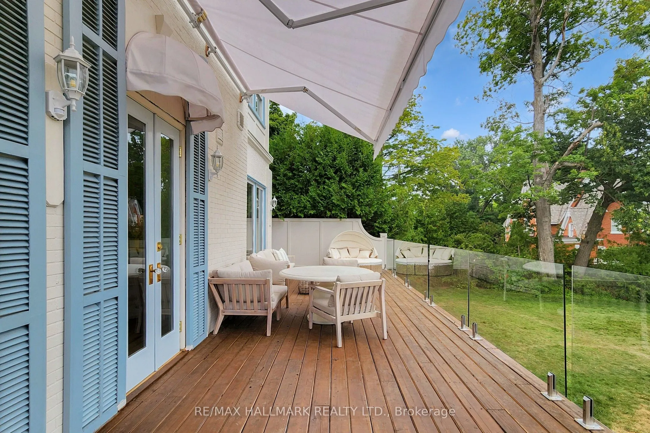 346 Picton Main Street