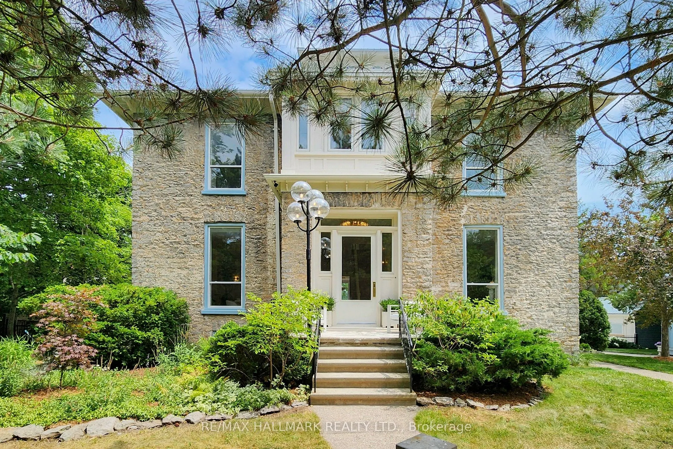 346 Picton Main Street