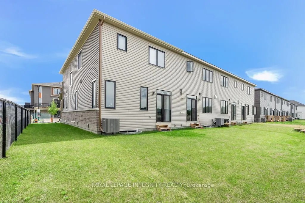 247 Elsie Macgill Walk