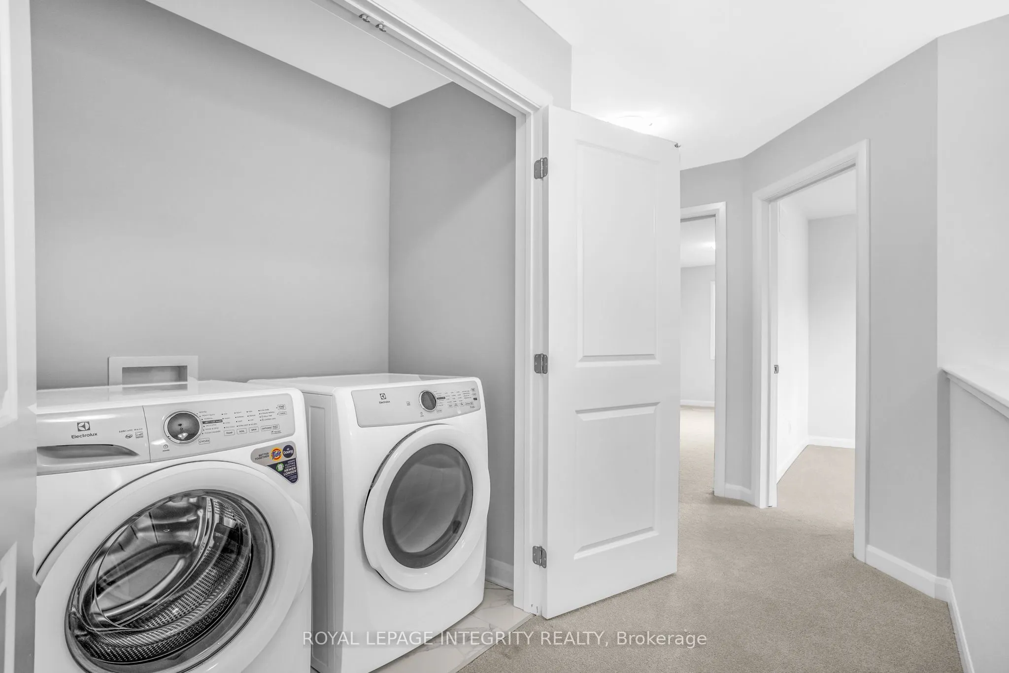 247 Elsie Macgill Walk