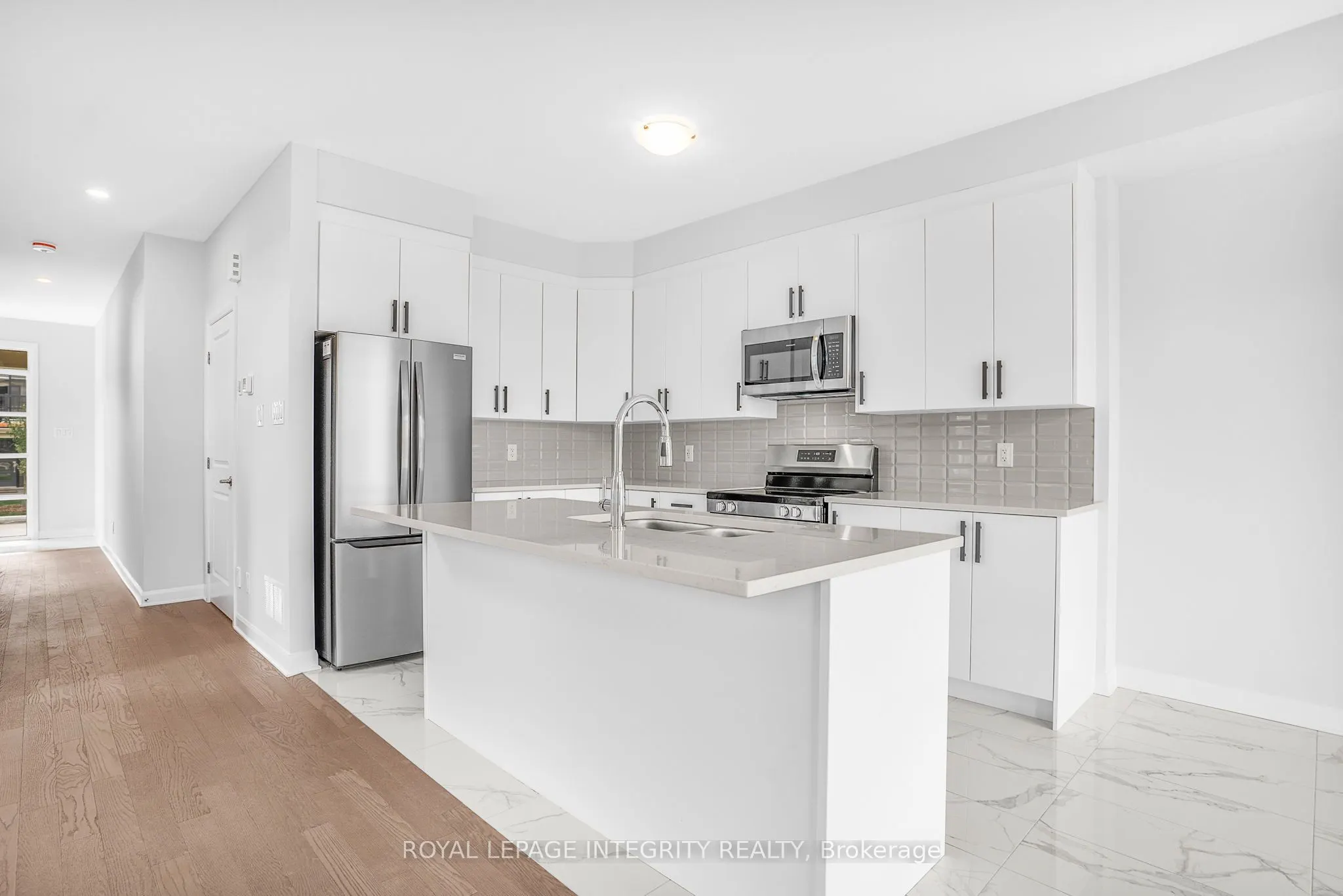 247 Elsie Macgill Walk