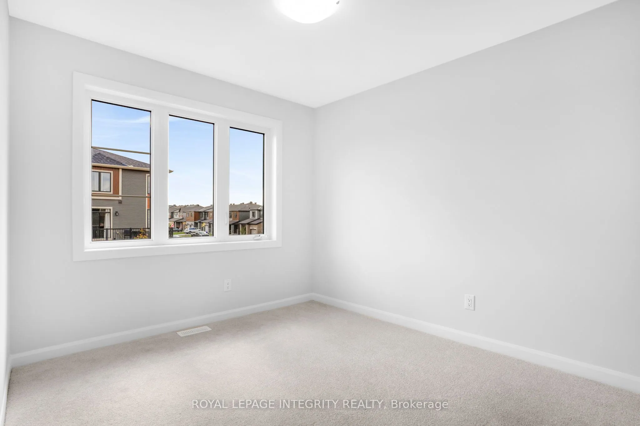 247 Elsie Macgill Walk
