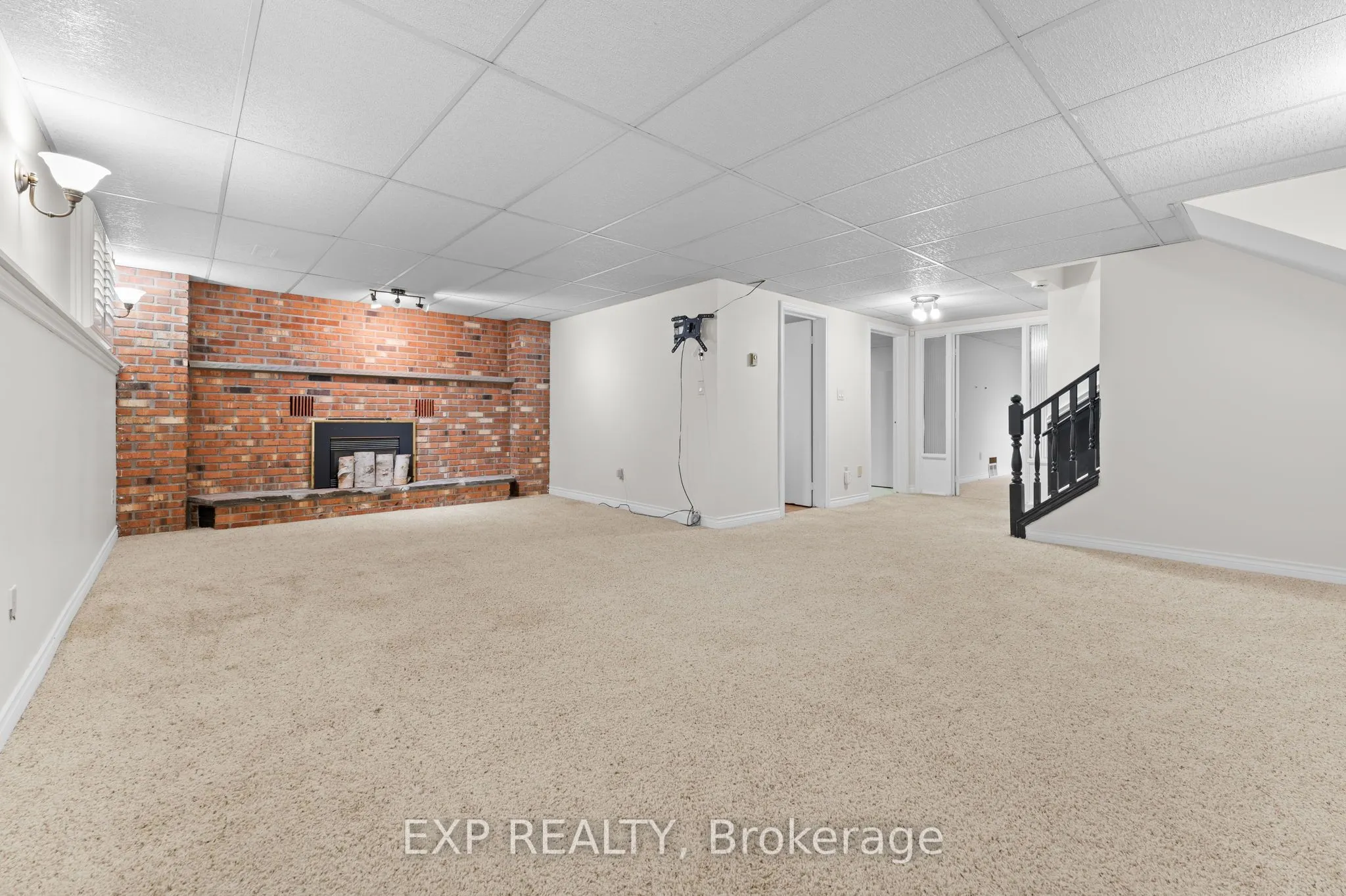 121 TollGate Road