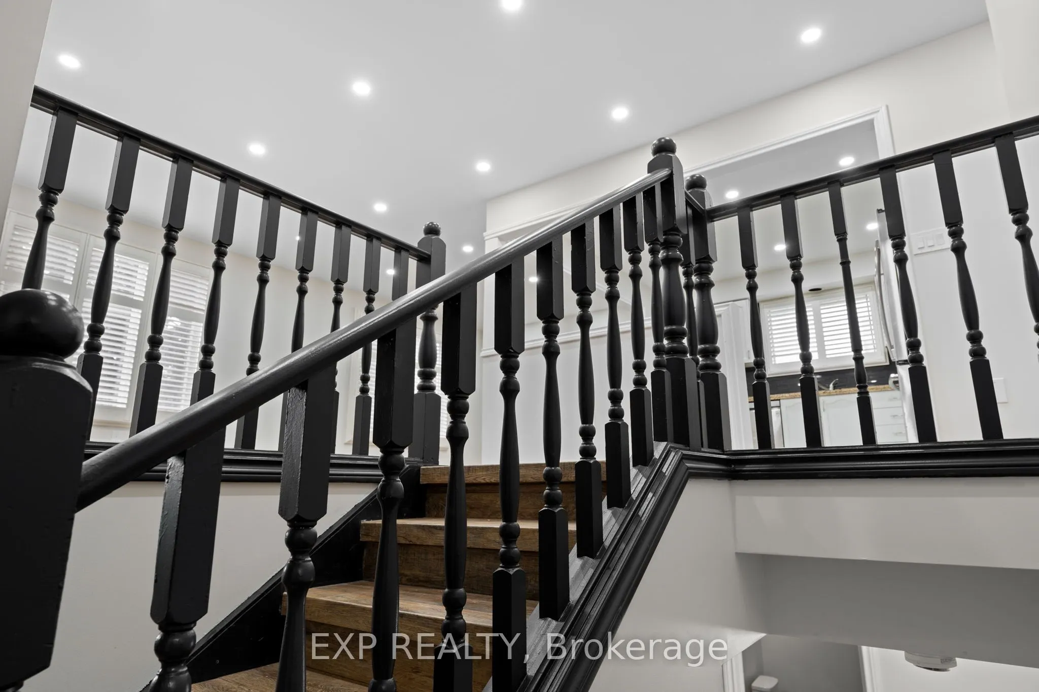 121 TollGate Road