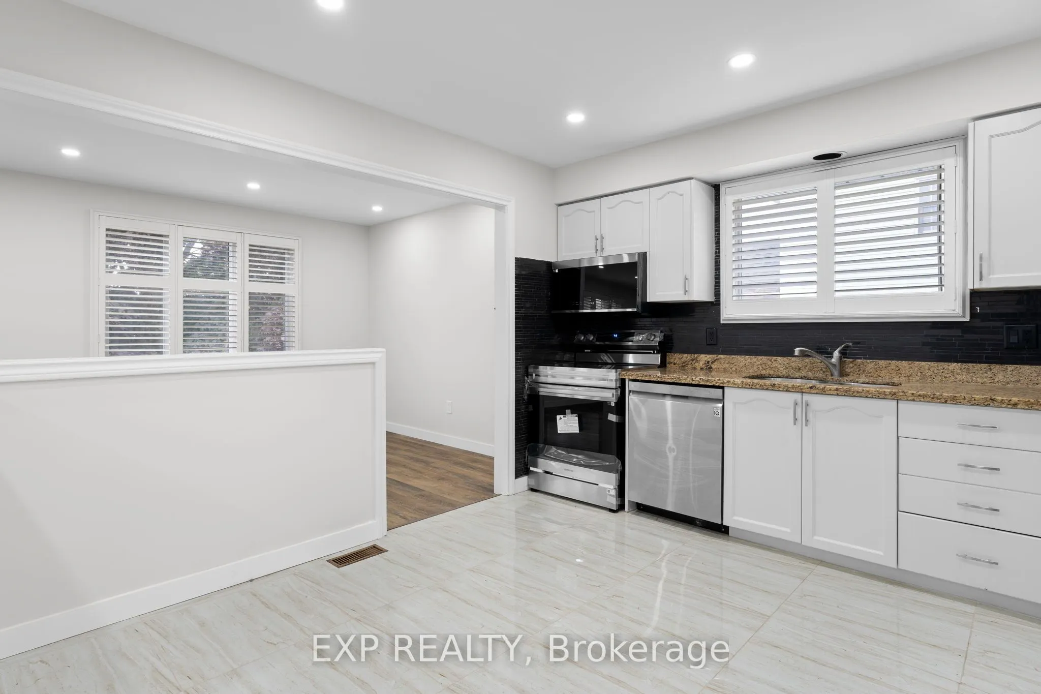 121 TollGate Road