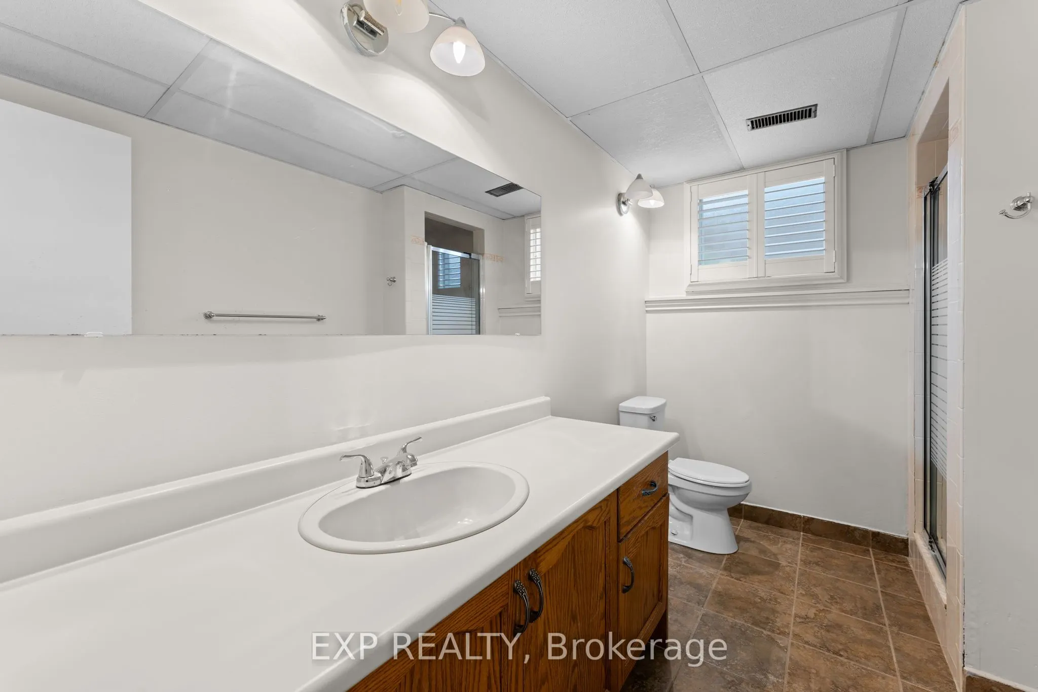 121 TollGate Road