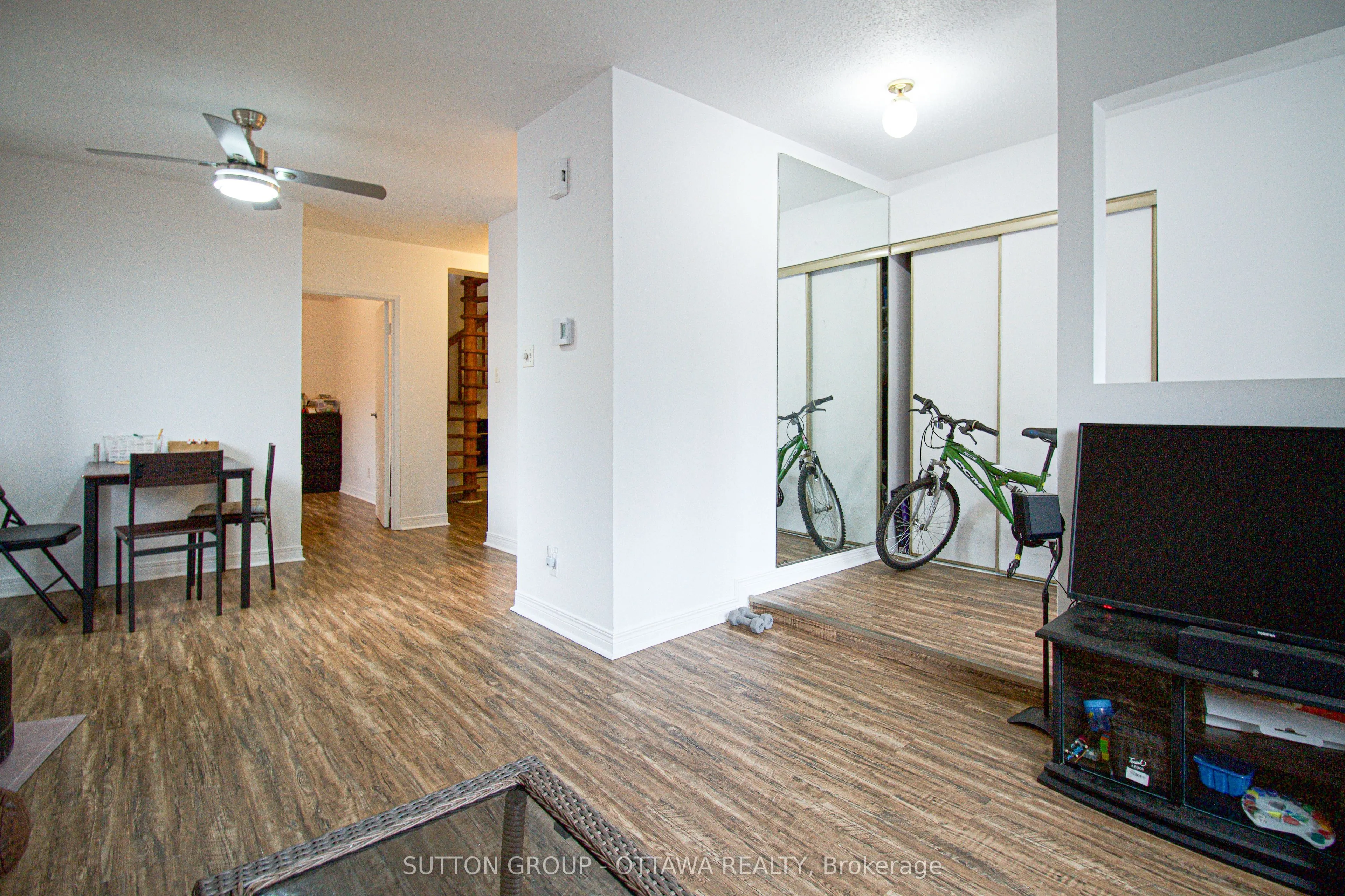 309 Cyr Avenue