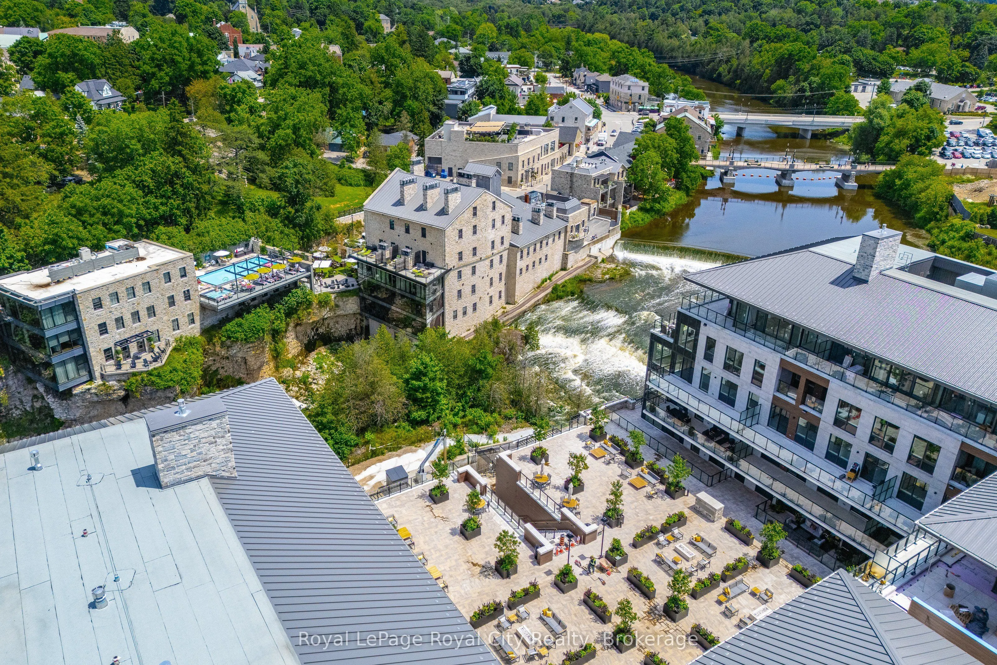 6523 Wellington 7 Road, #425