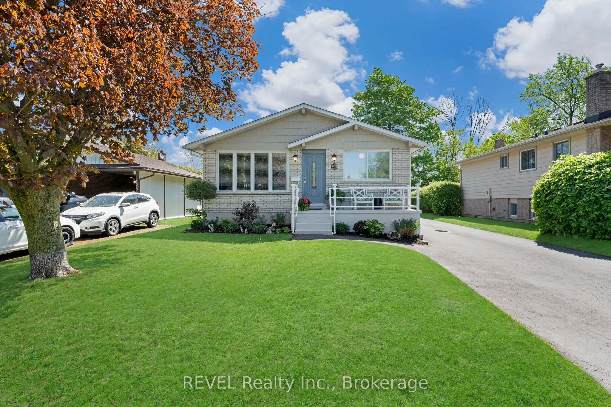 120 Royal Oak Drive