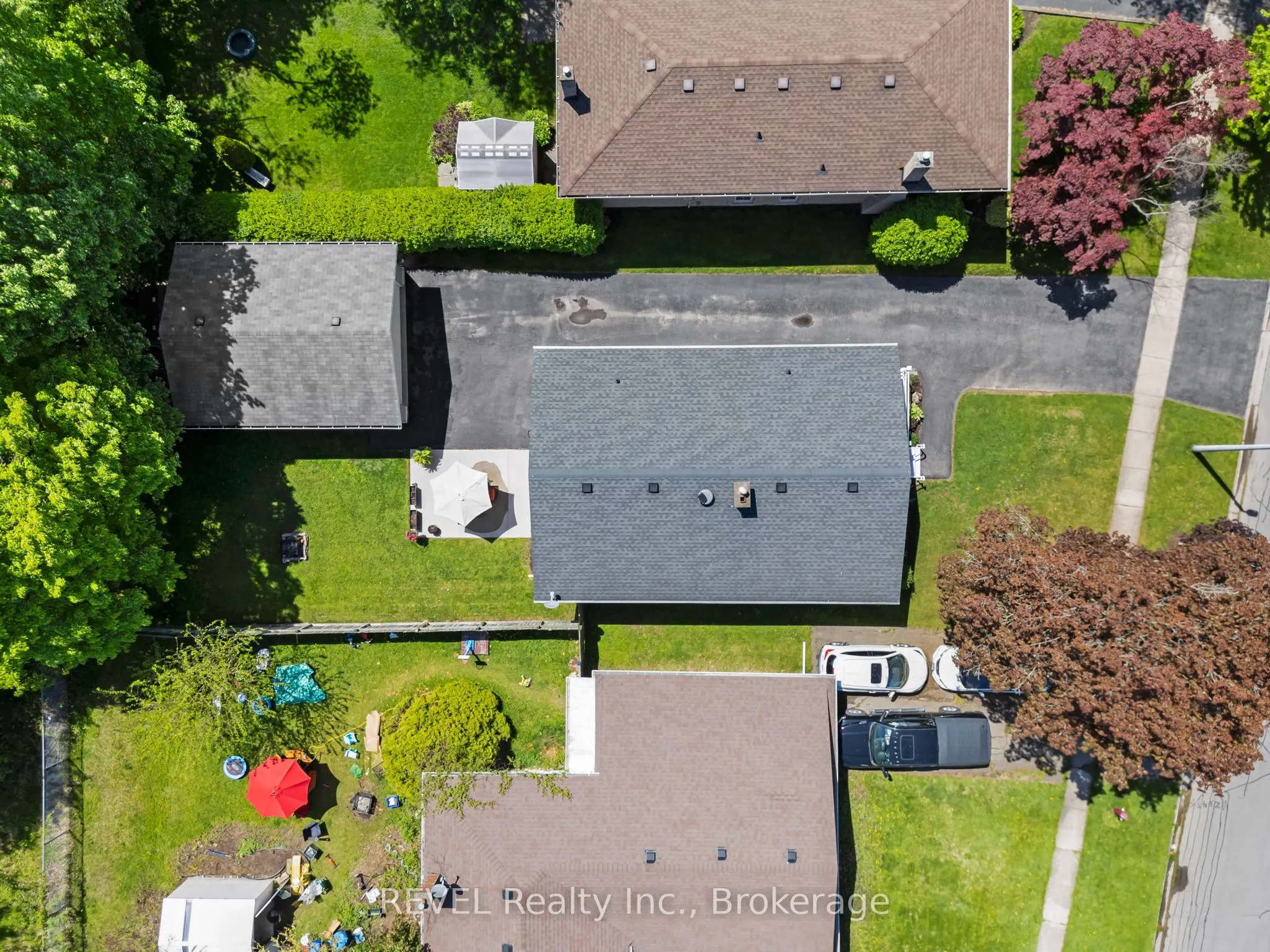 120 Royal Oak Drive