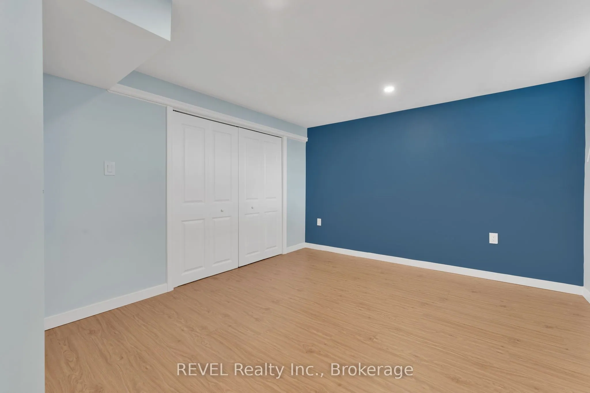 120 Royal Oak Drive