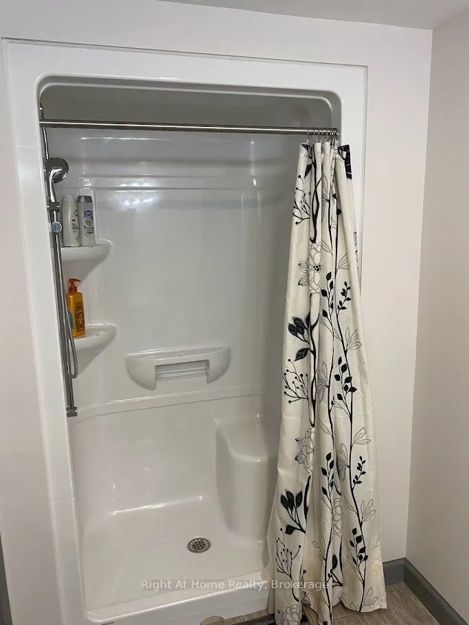 258A Sunview Street, #1710