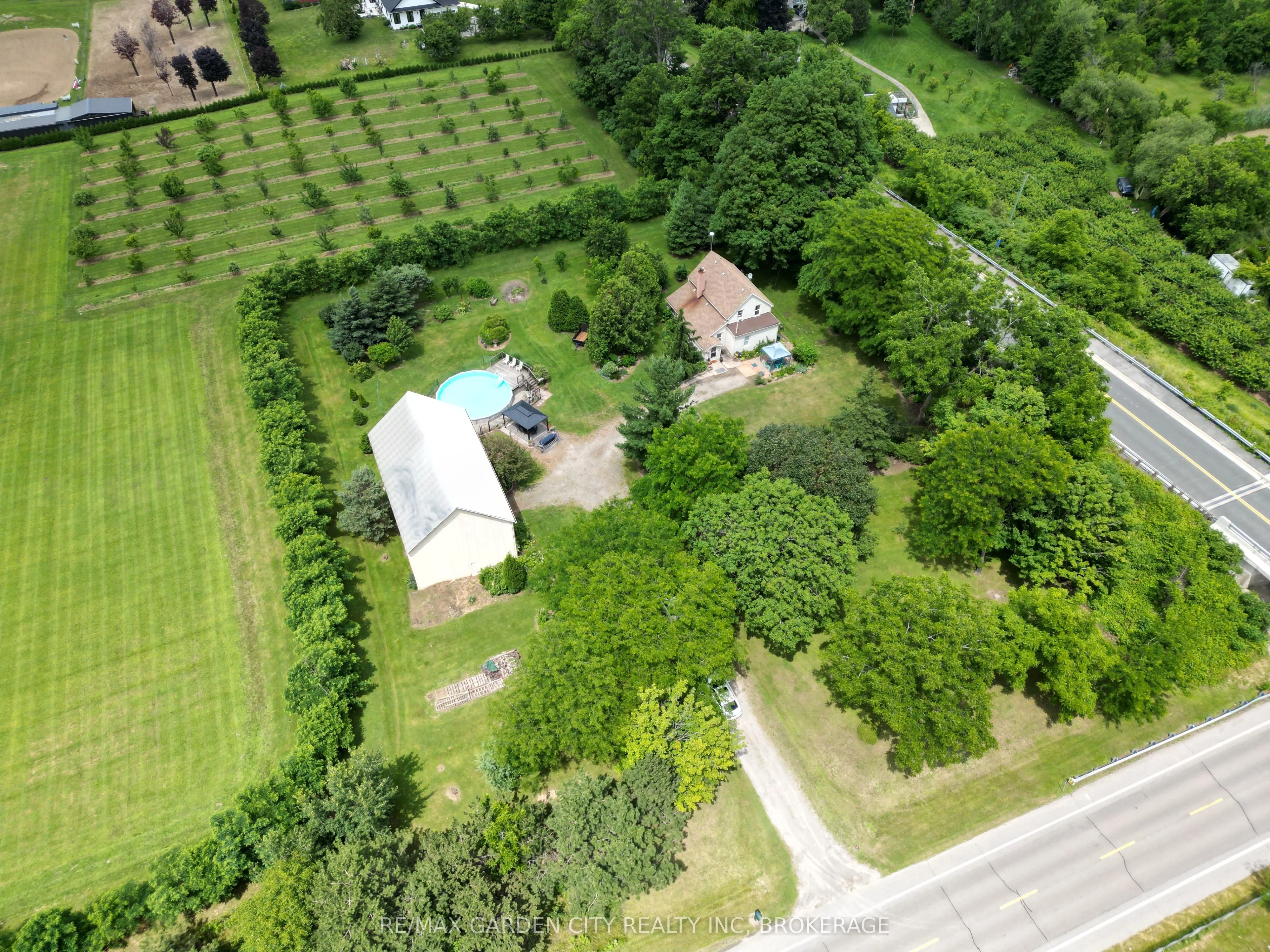 5400 North Service Road