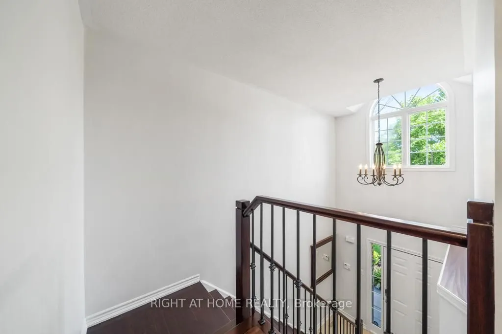 12 Valridge Court