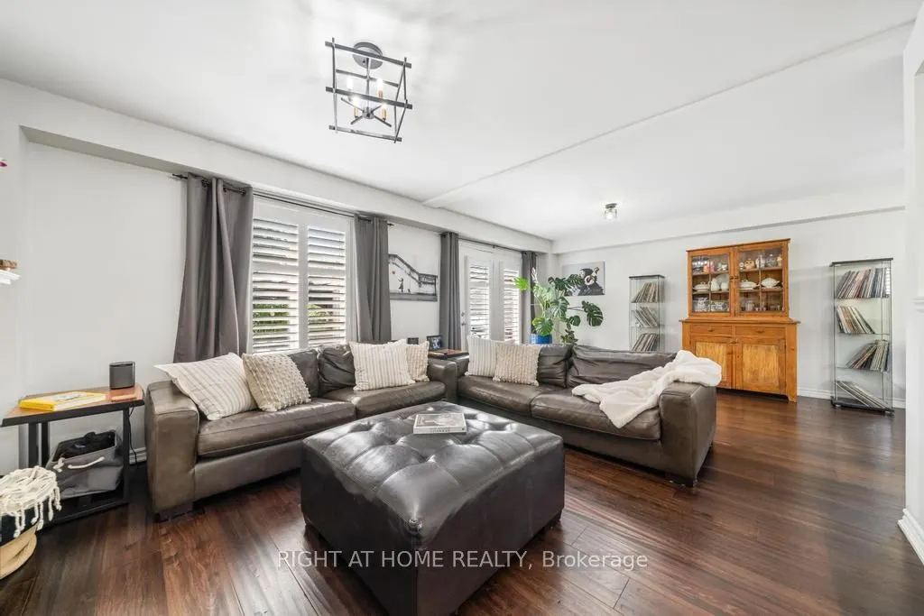 12 Valridge Court