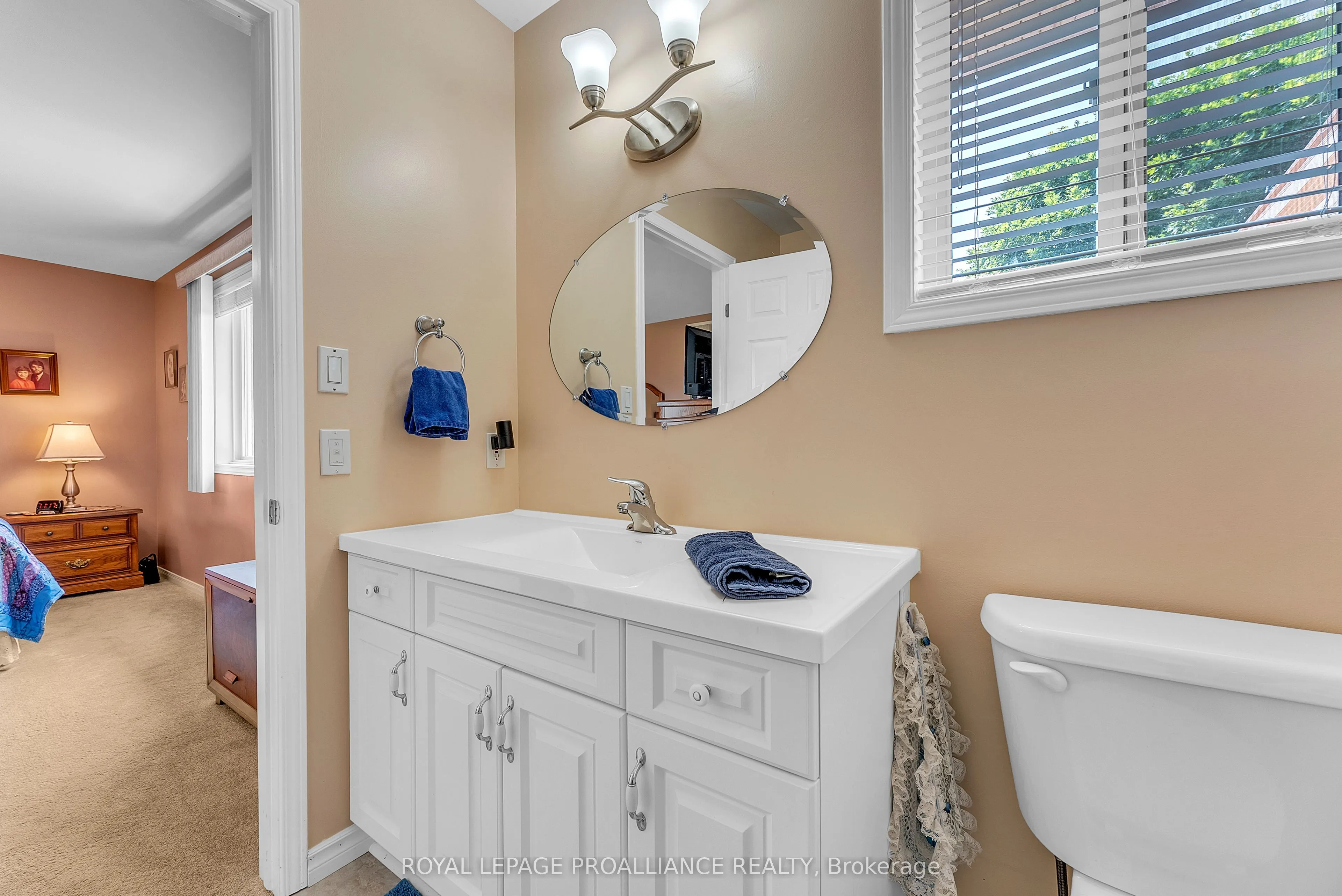 17 Hemlock Crescent