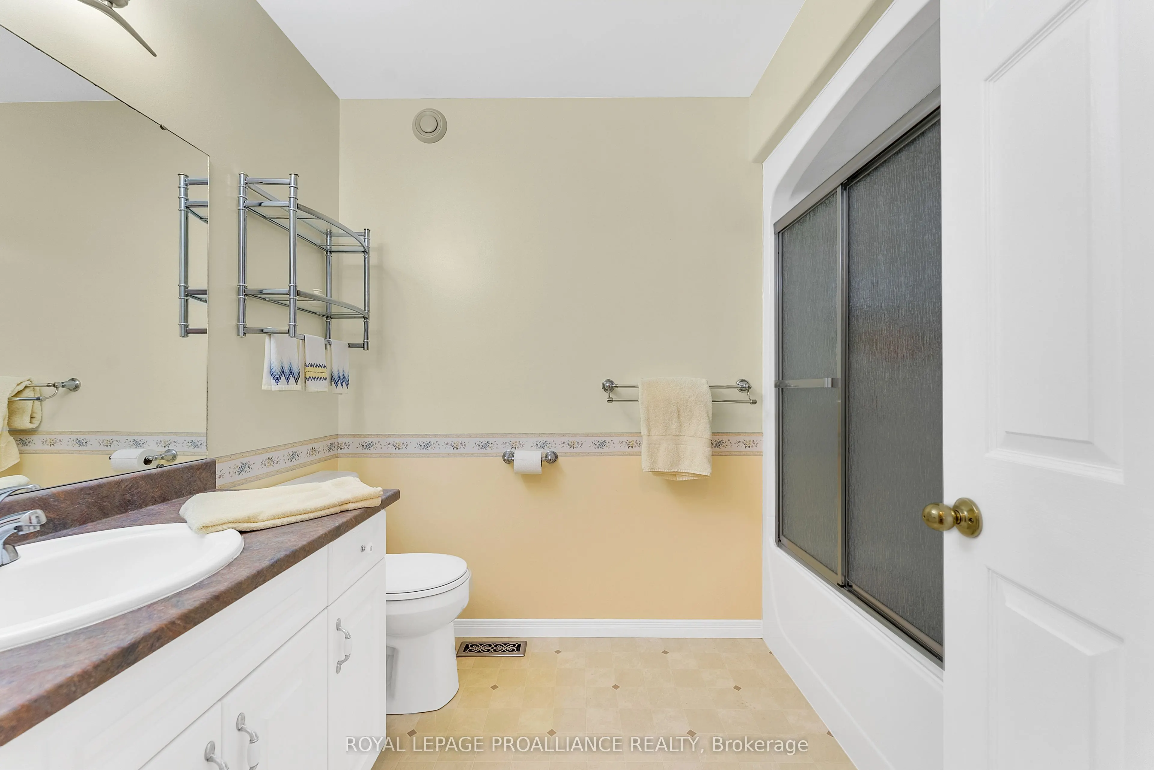 17 Hemlock Crescent