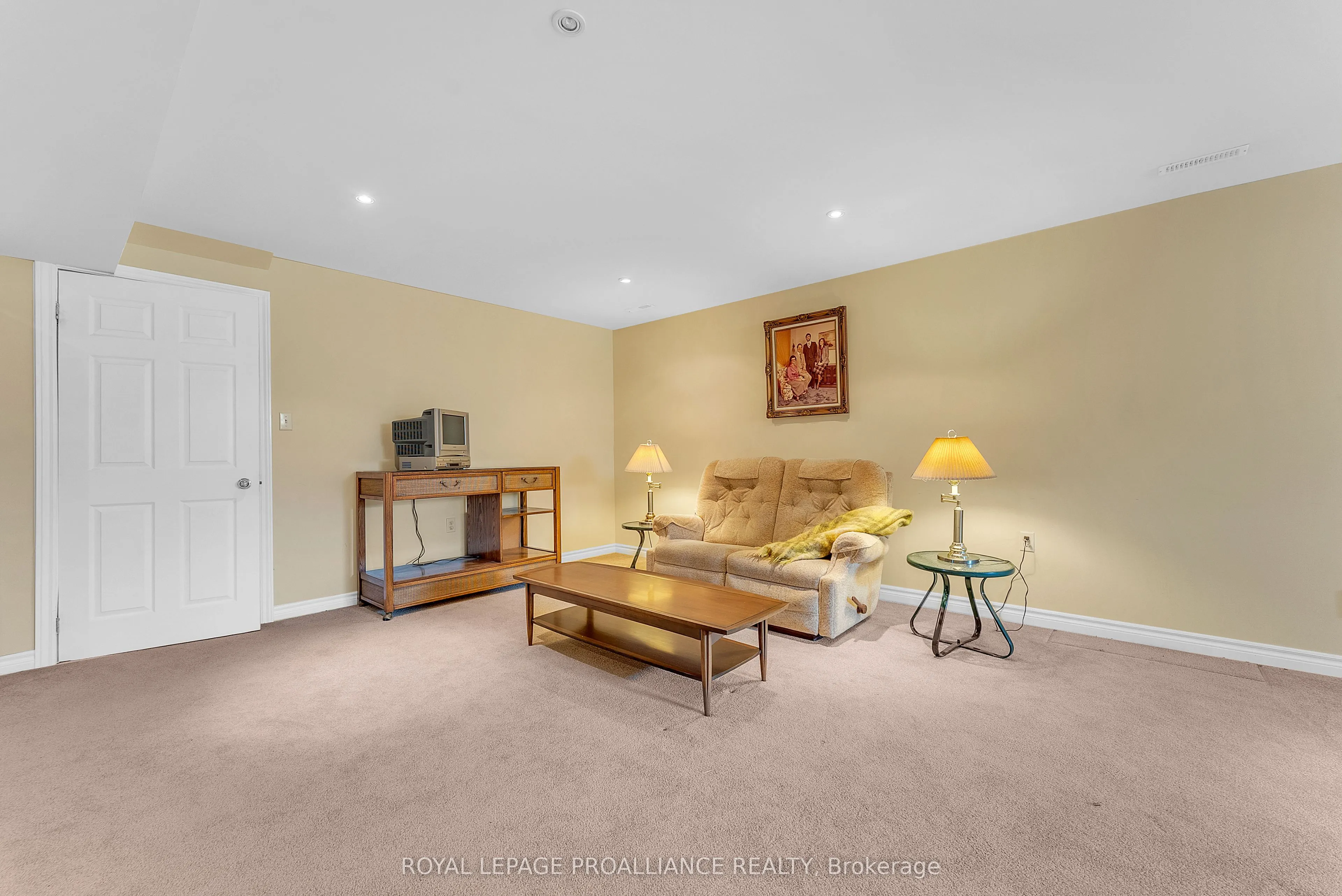 17 Hemlock Crescent