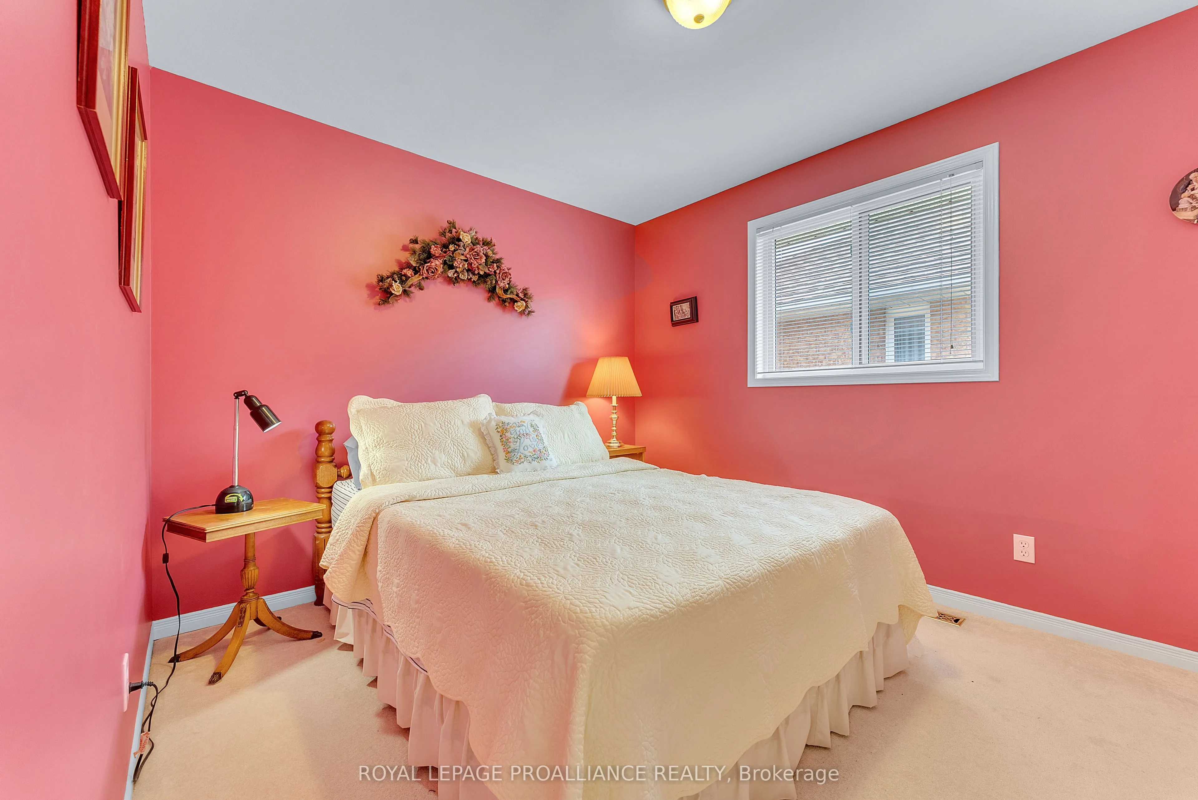17 Hemlock Crescent