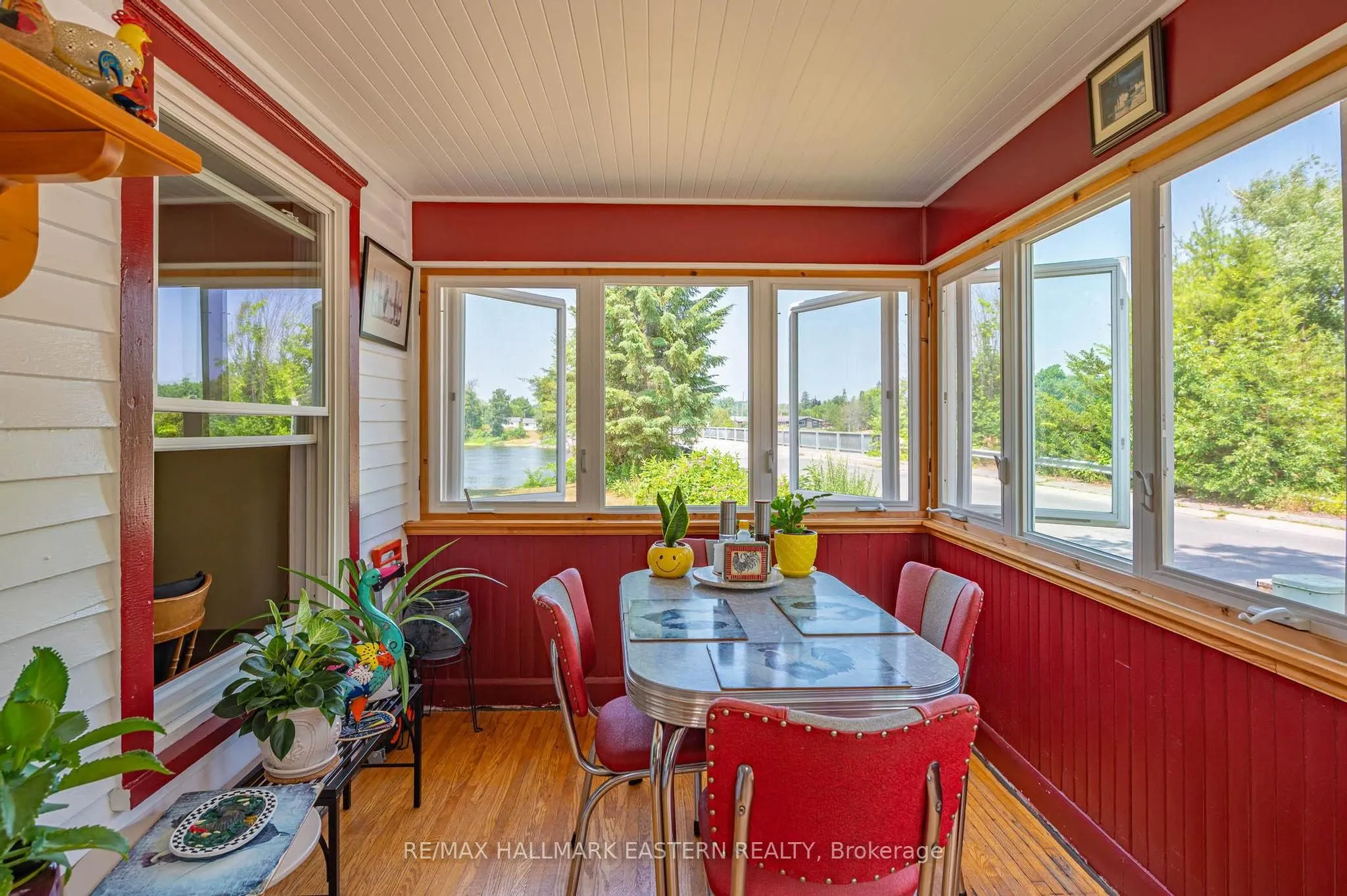 1245 Glen Ross Road