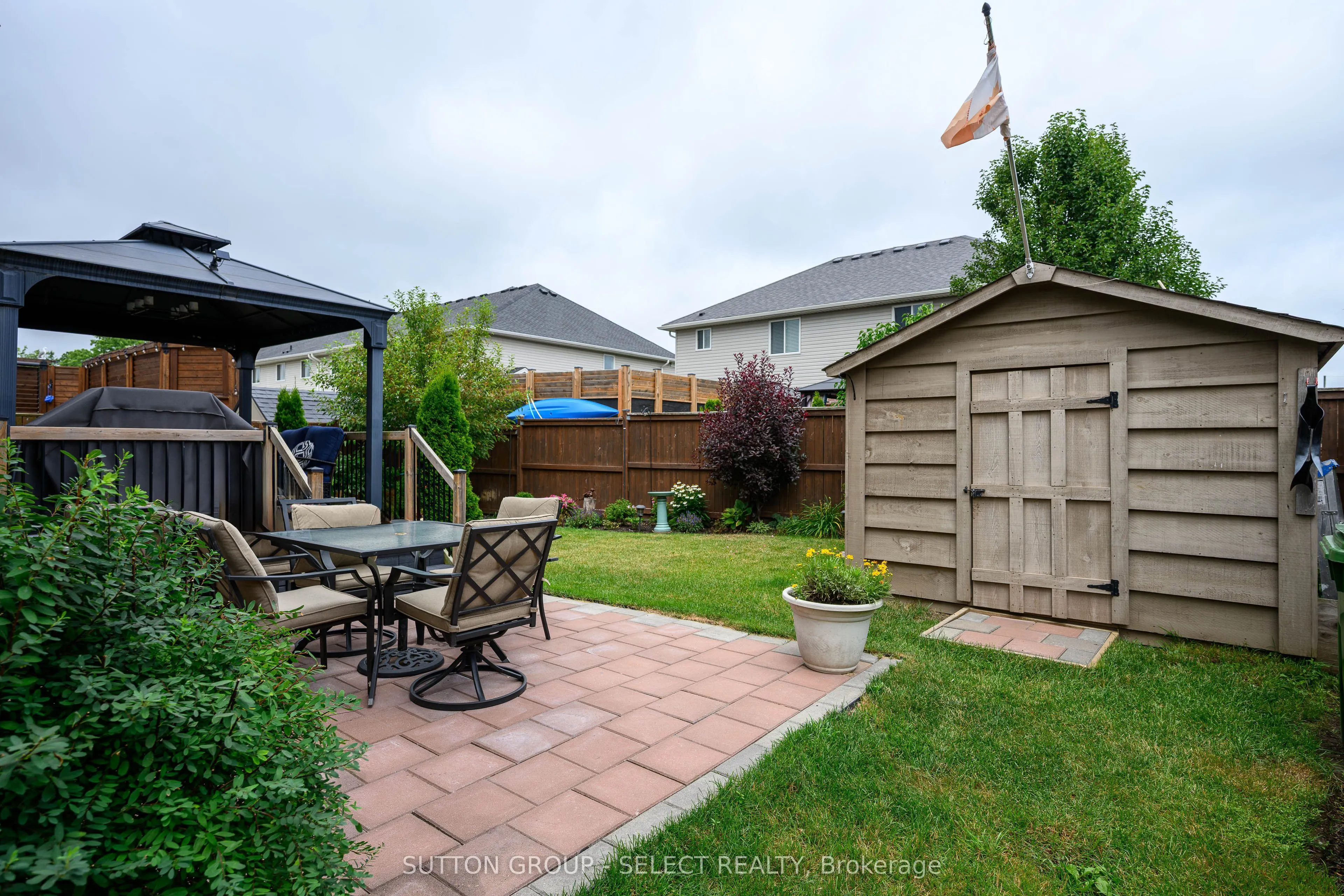 7 AMBLESIDE Drive