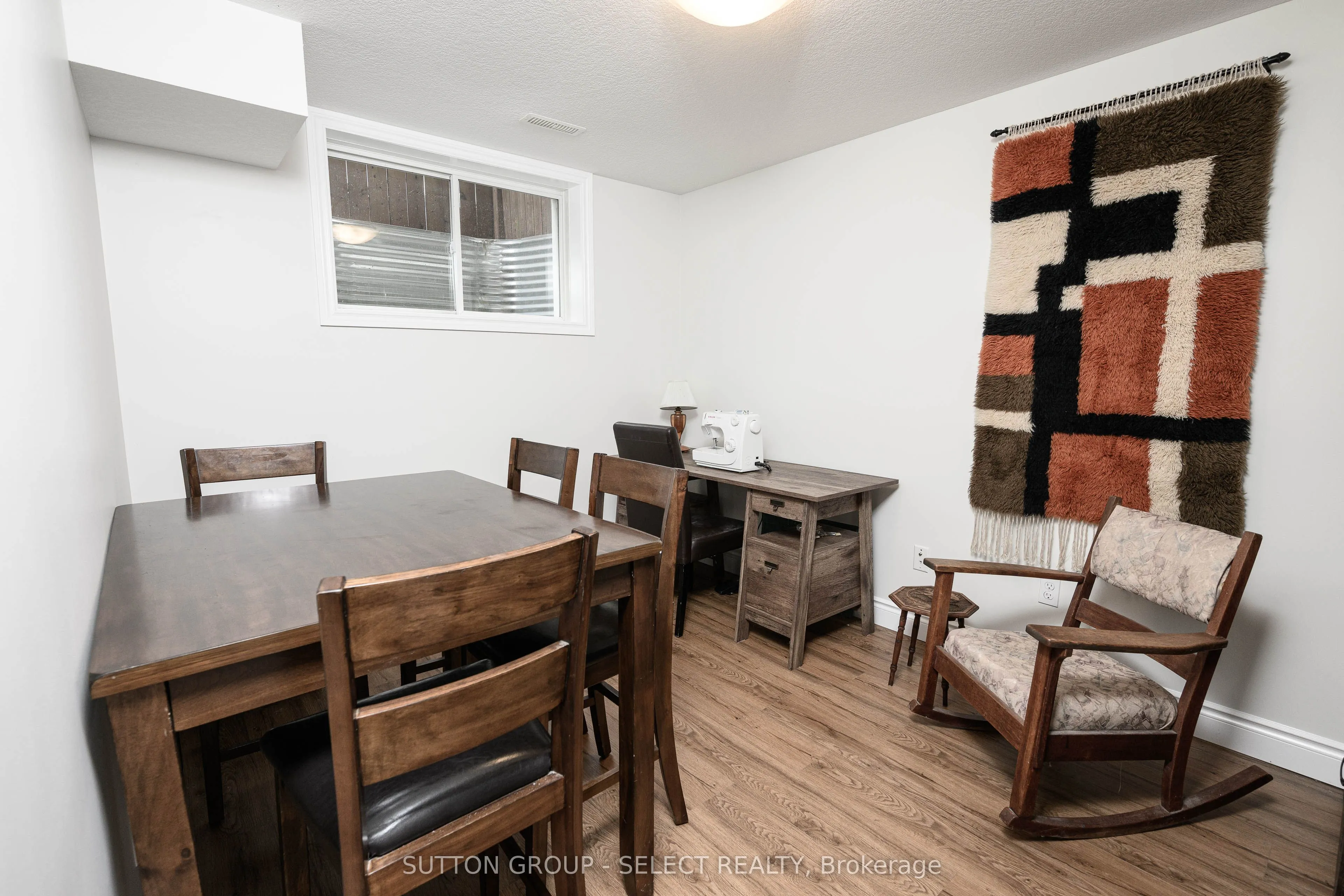 7 AMBLESIDE Drive