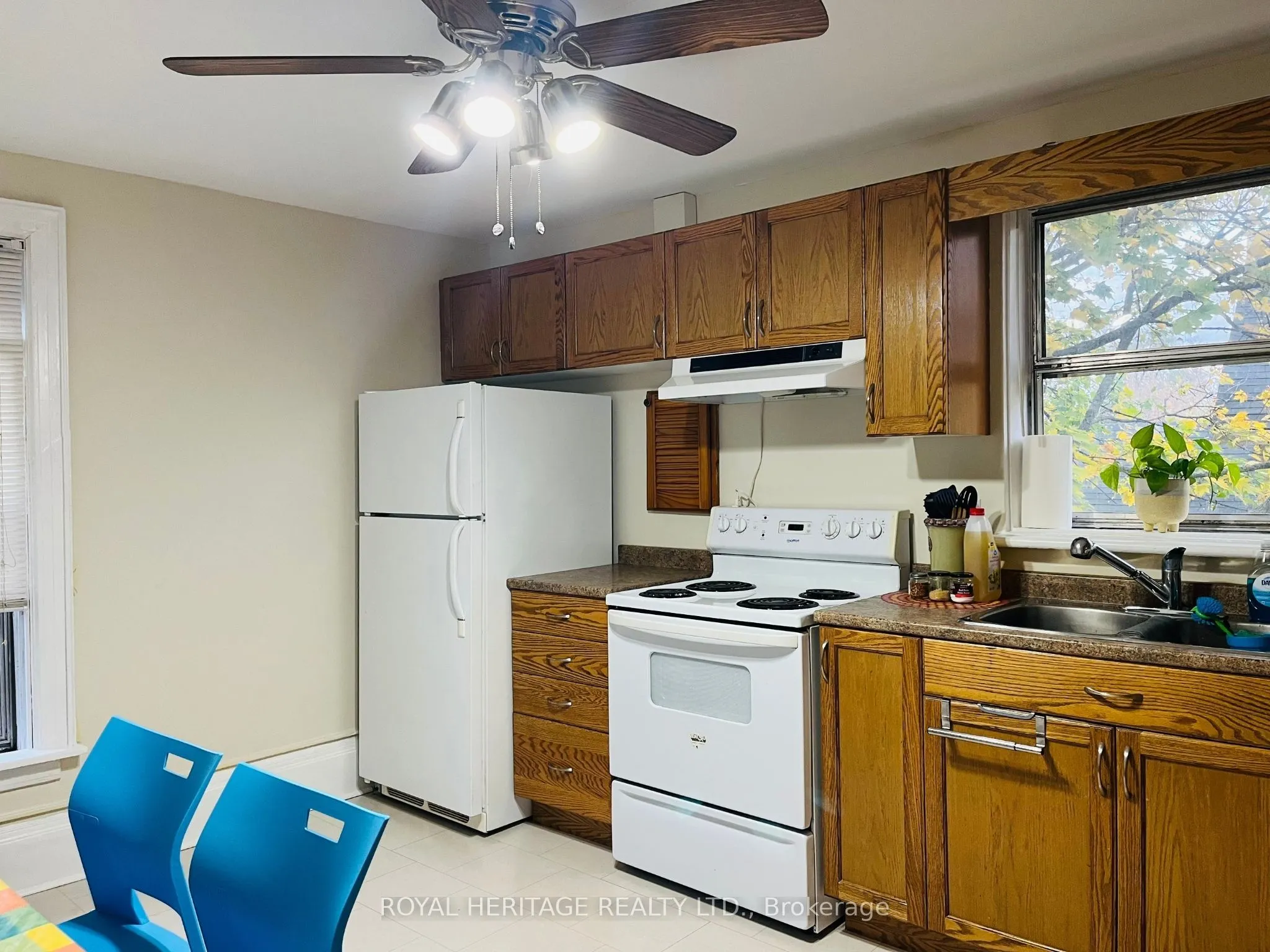 80 Bridge Street W, #2