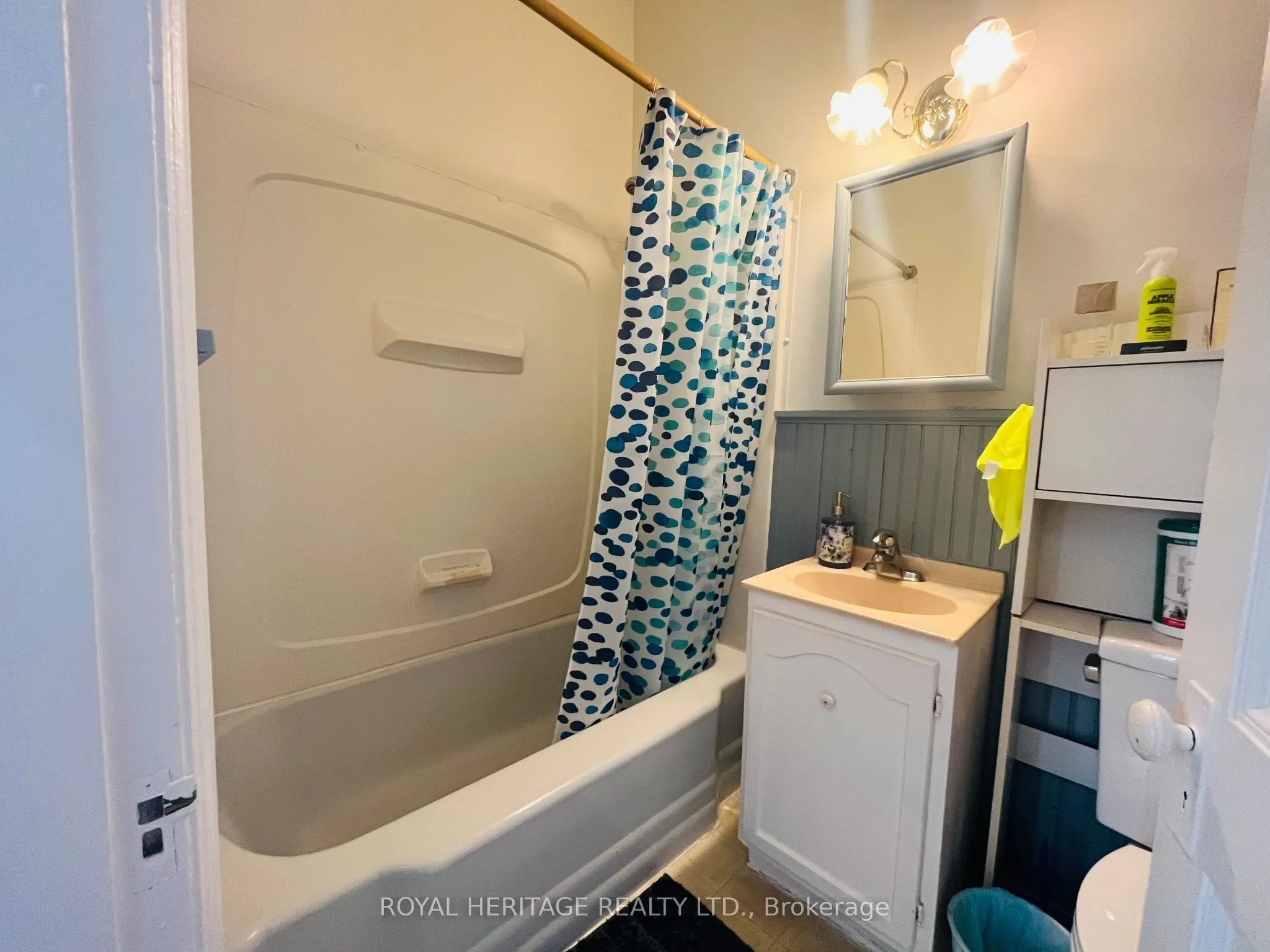 80 Bridge Street W, #2