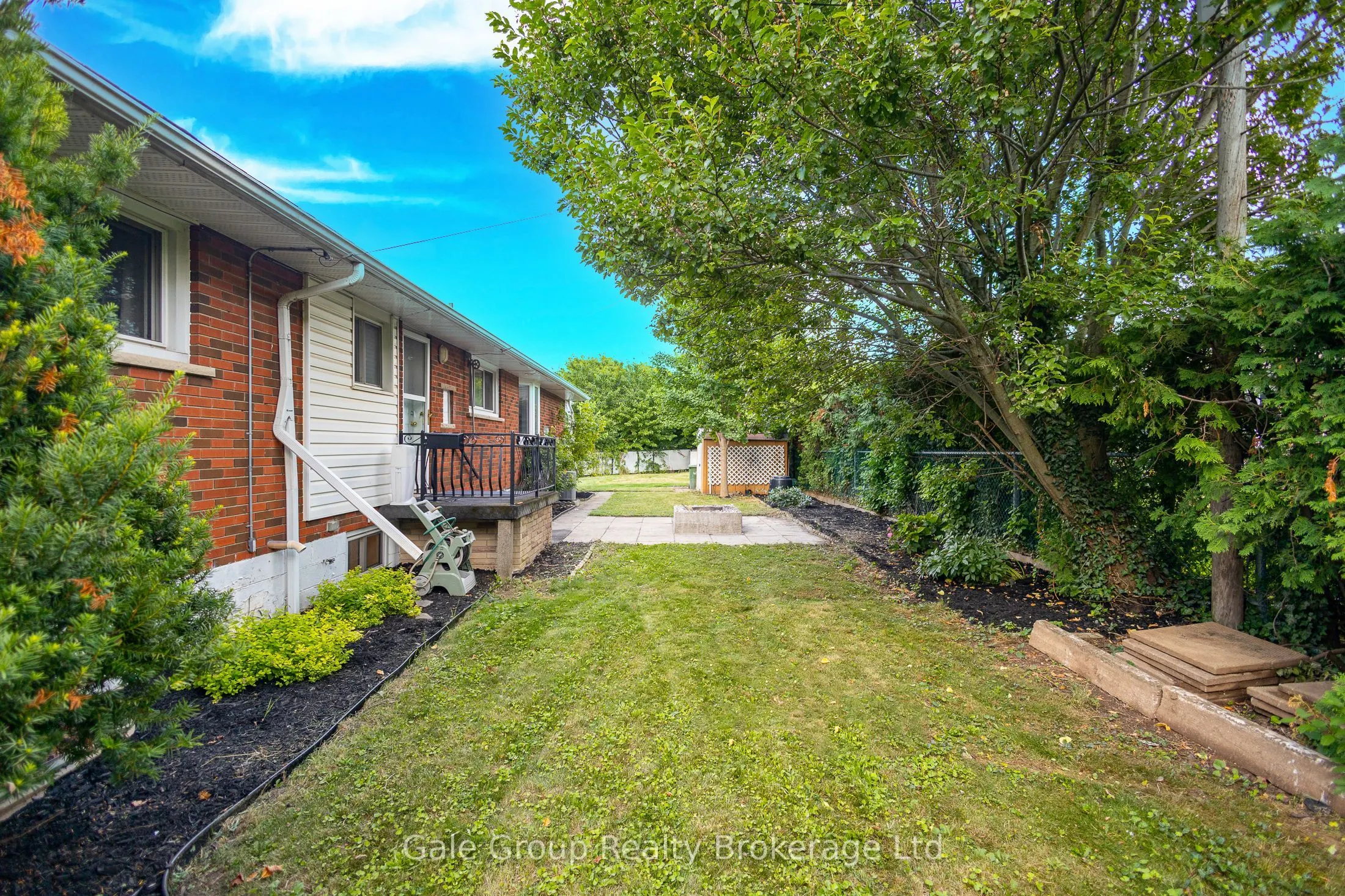 15 Kelvin Court
