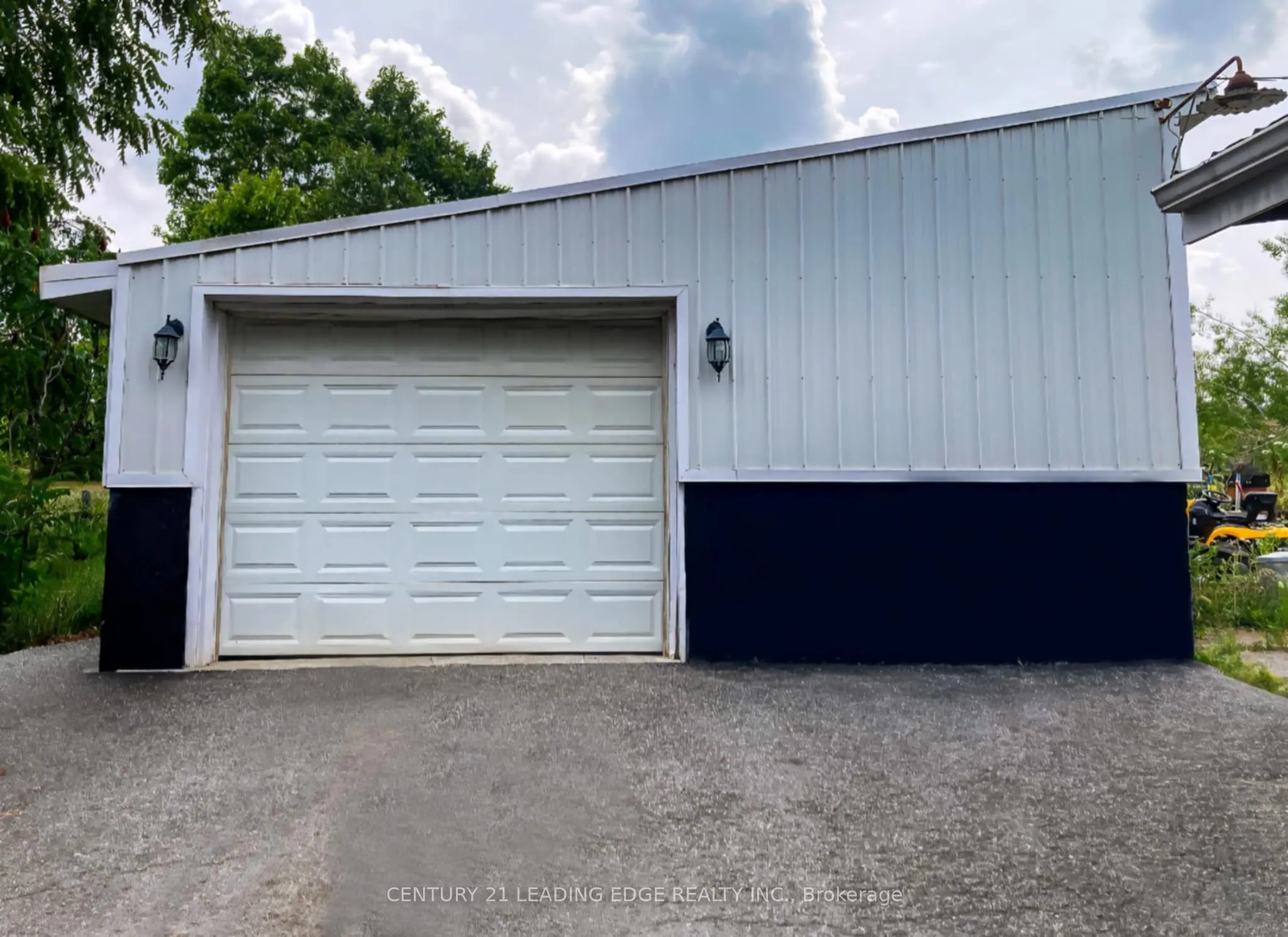 3094 Lakefield Road