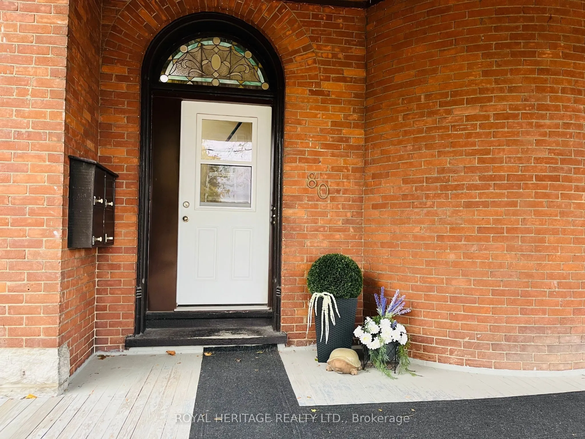 80 Bridge Street W, #1