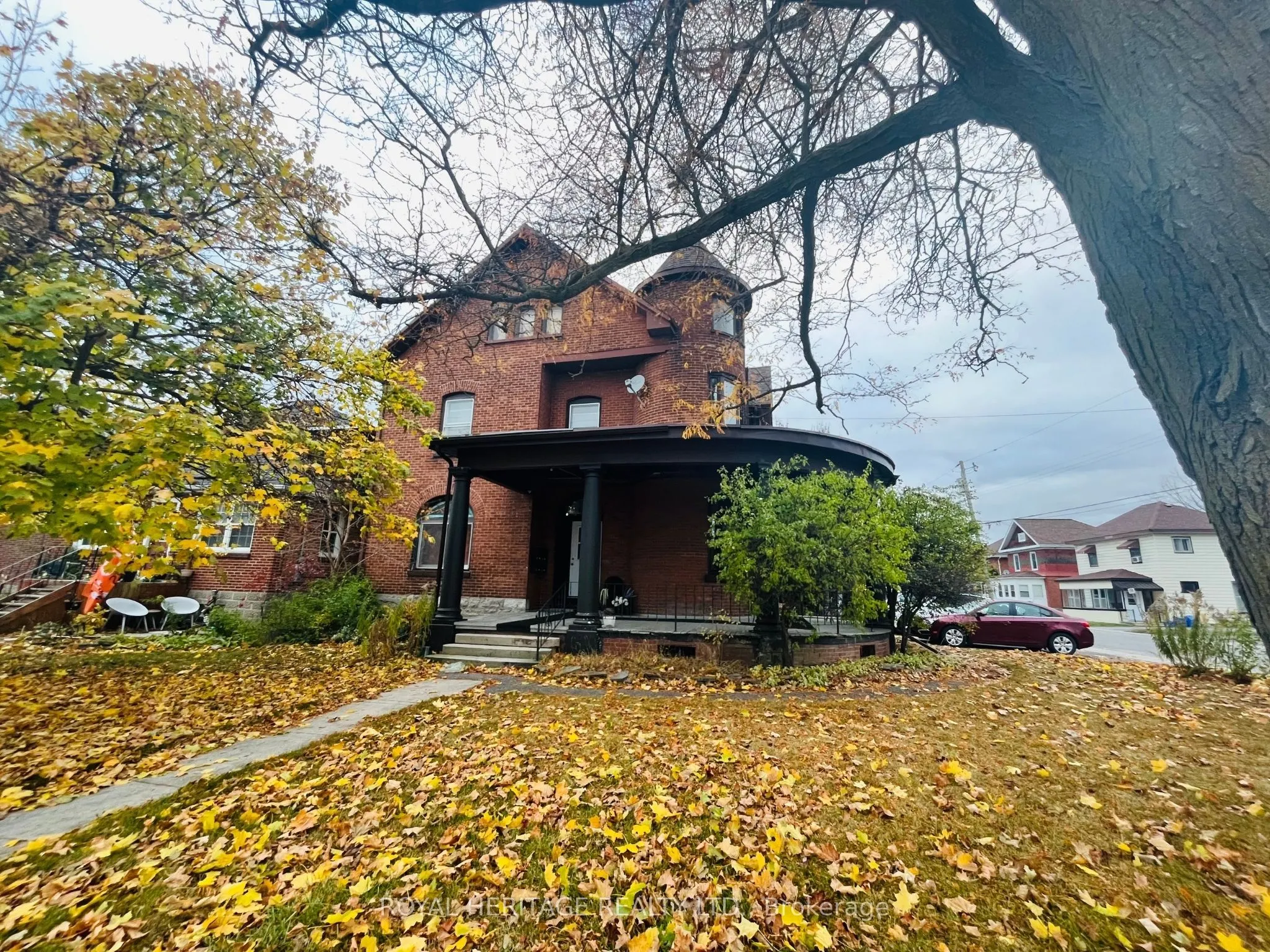 80 Bridge Street W, #1